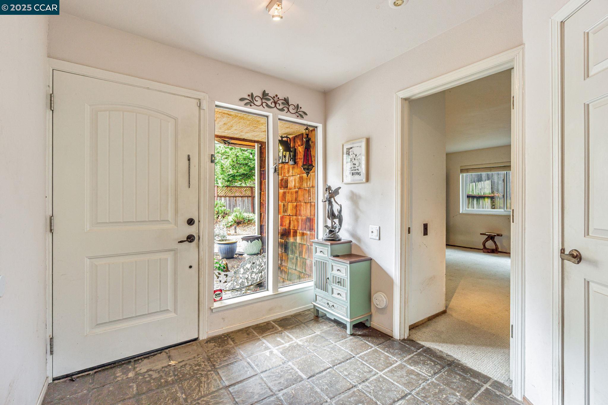 166 Canyon Lake Dr