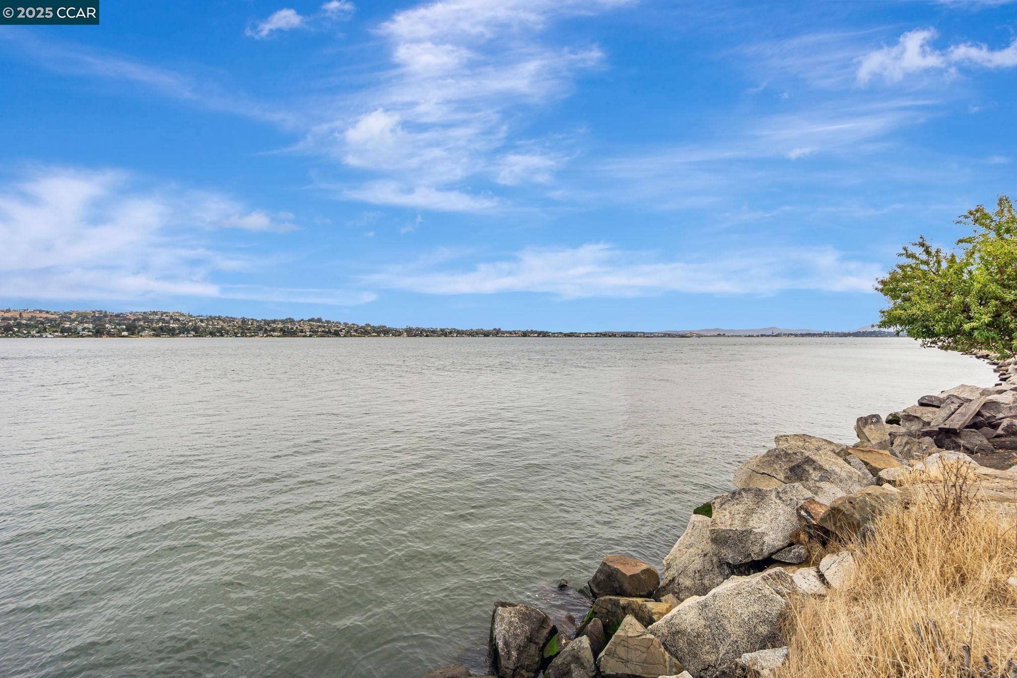 166 Canyon Lake Dr