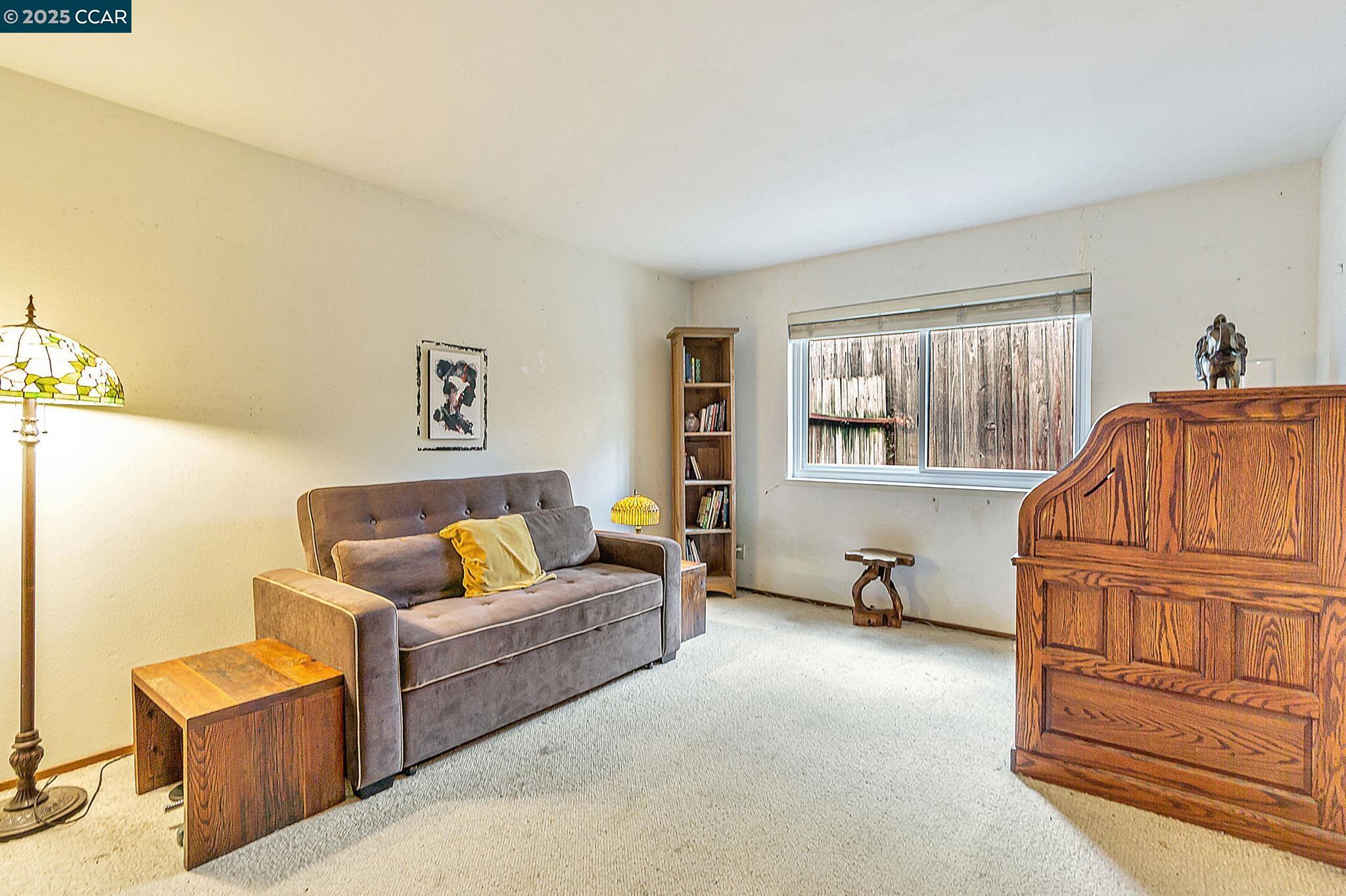 166 Canyon Lake Dr