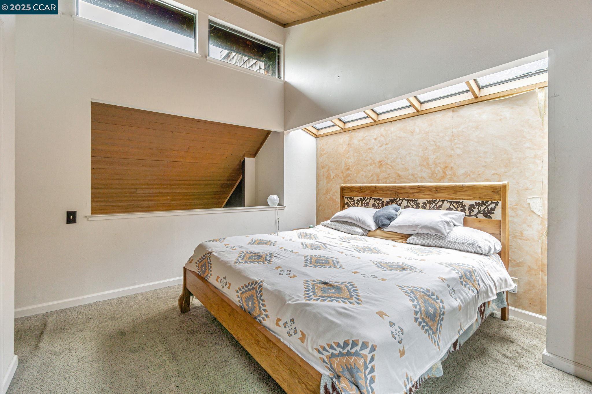 166 Canyon Lake Dr