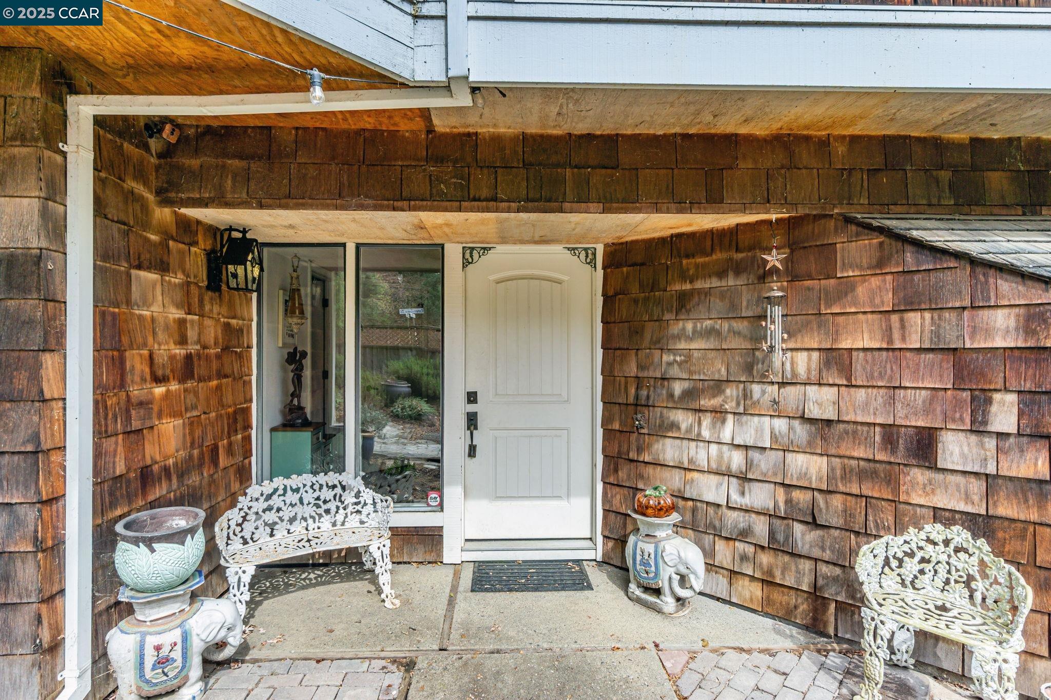 166 Canyon Lake Dr