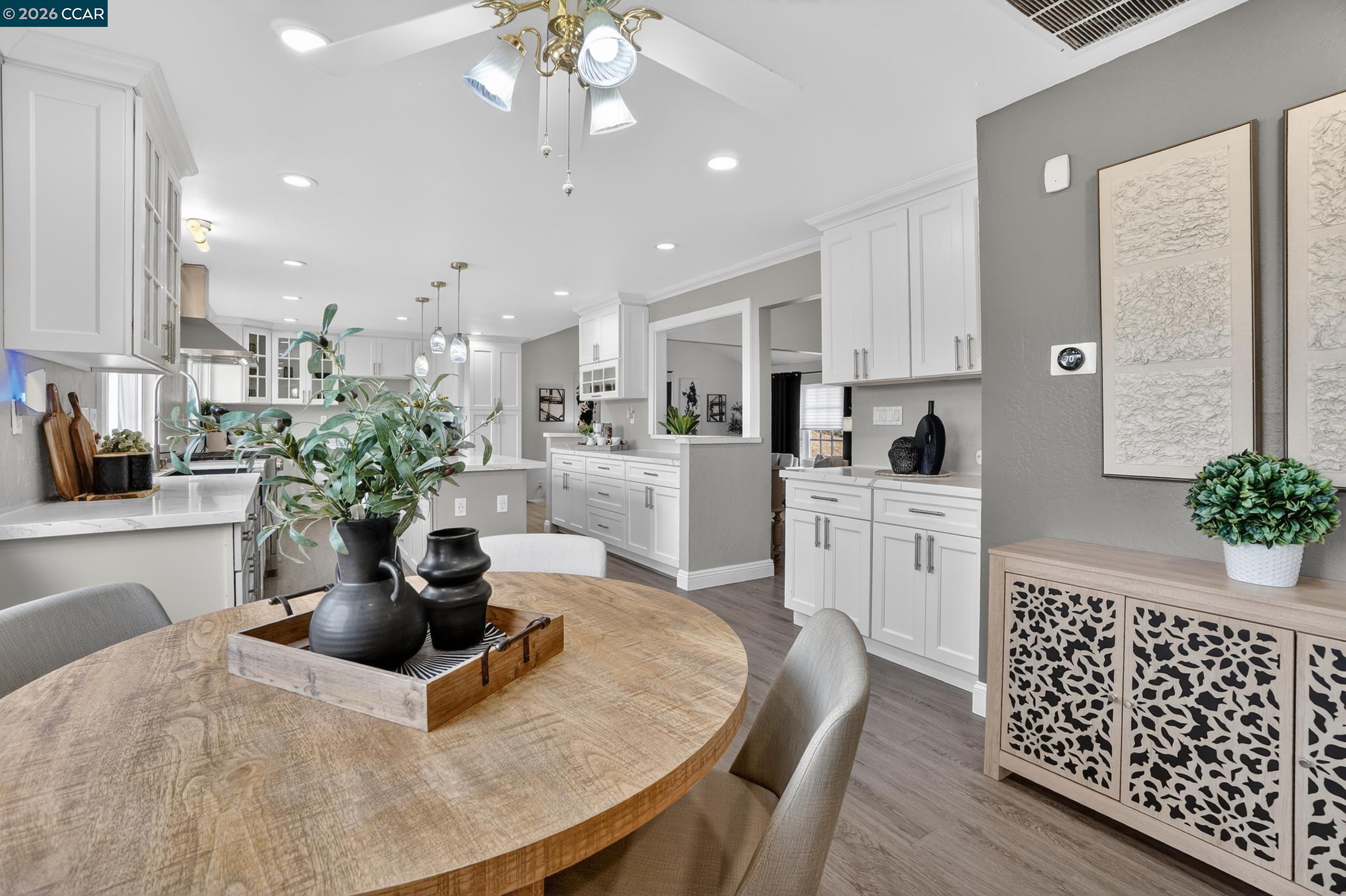4310 Foothill Way