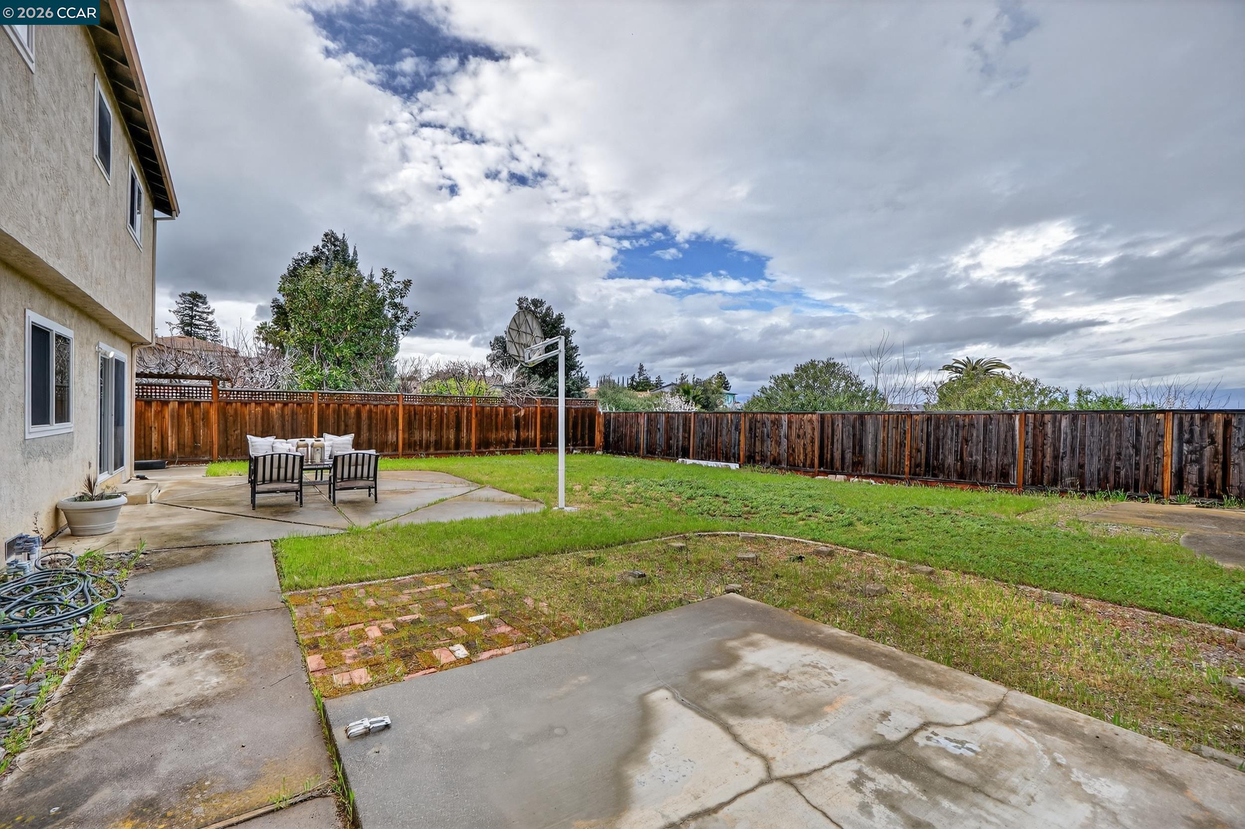 4310 Foothill Way