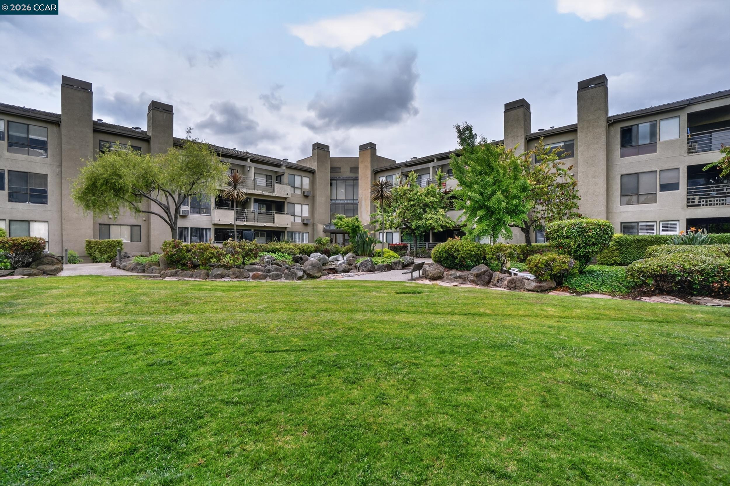 39078 Guardino Dr # 209