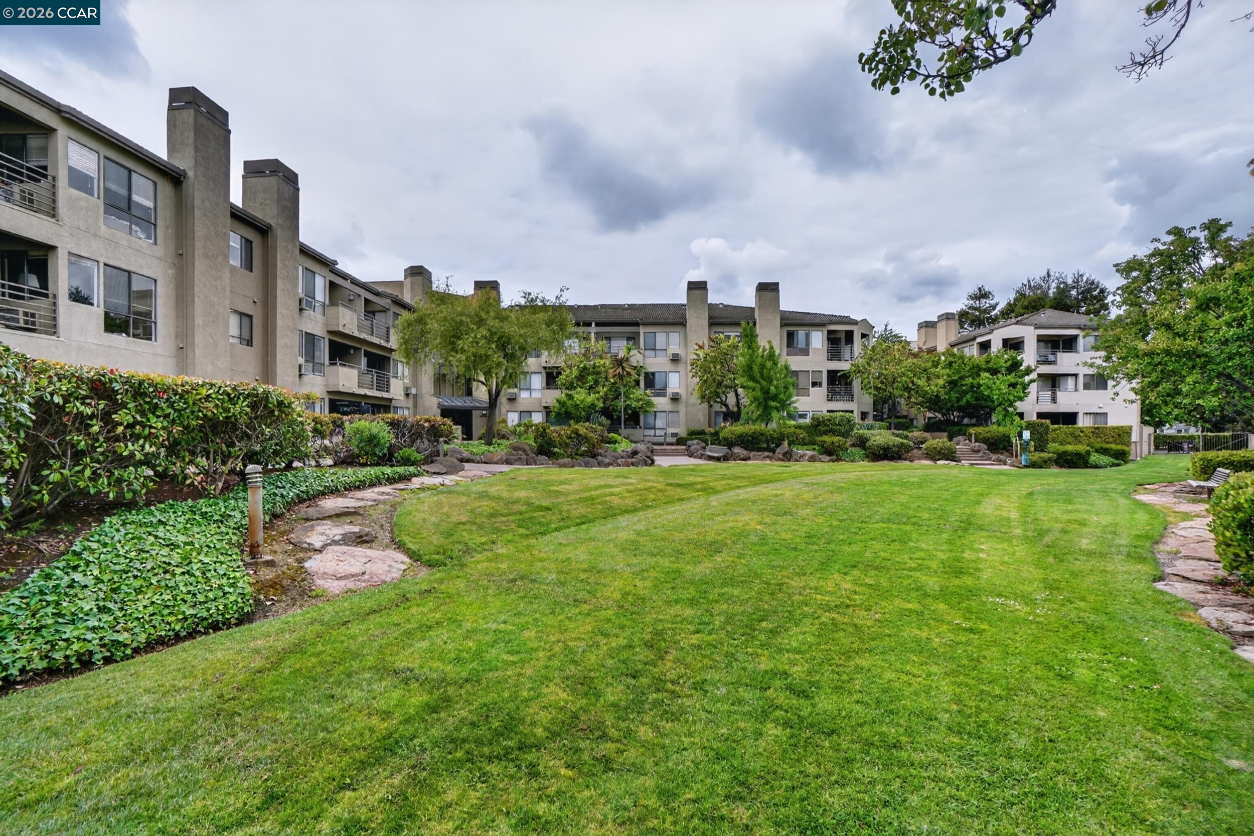 39078 Guardino Dr # 209