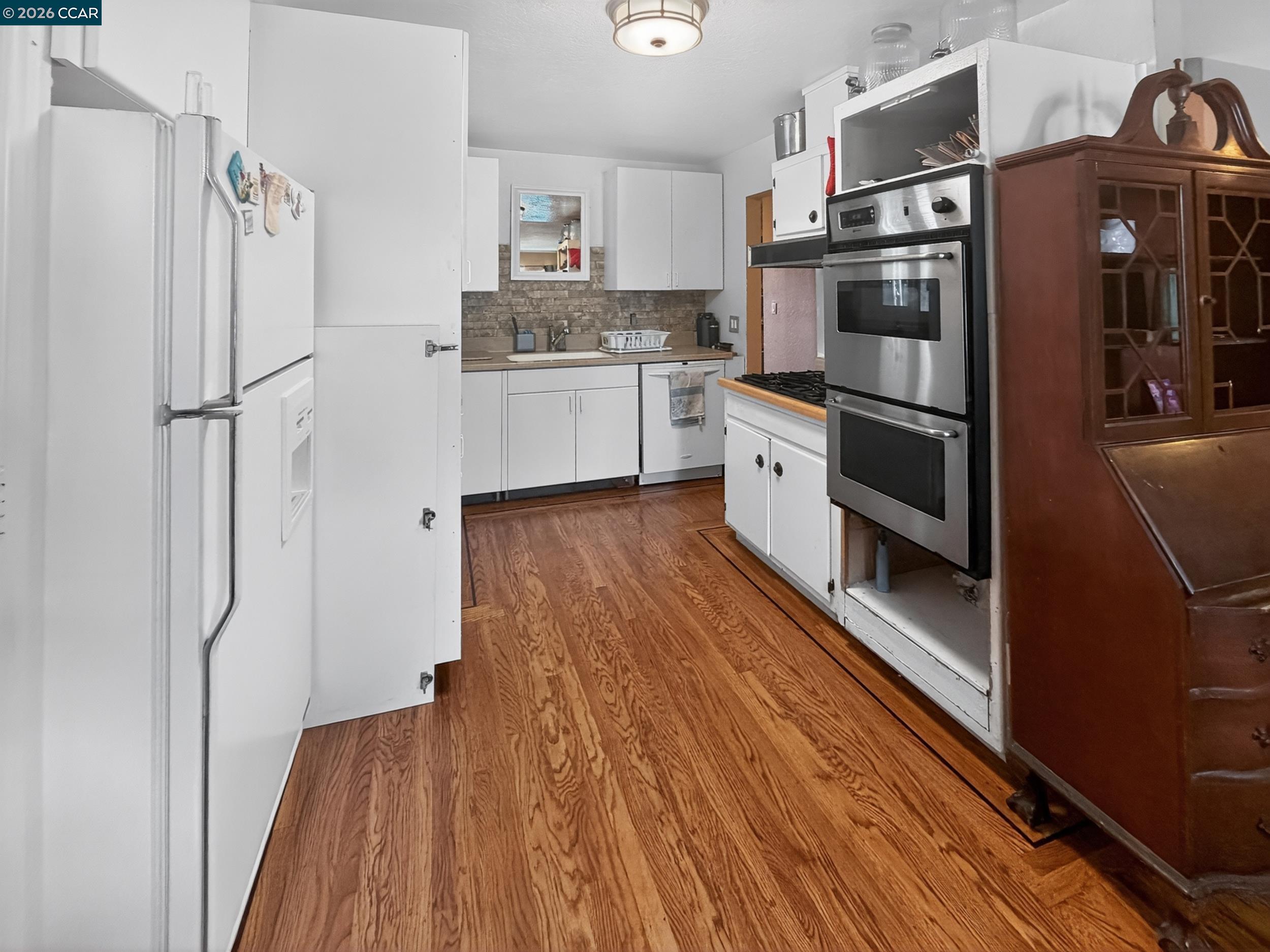 213 Stephen St