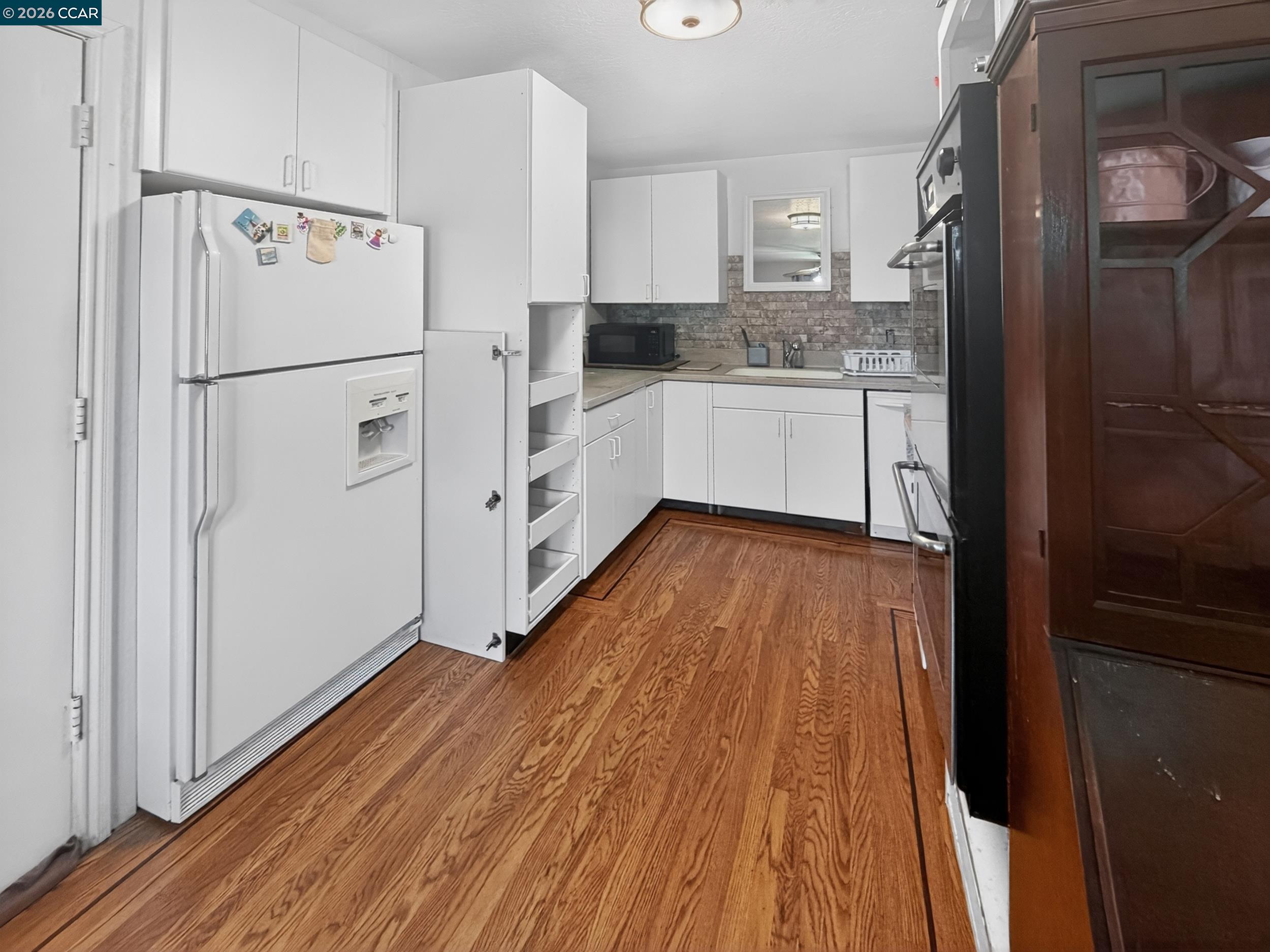 213 Stephen St