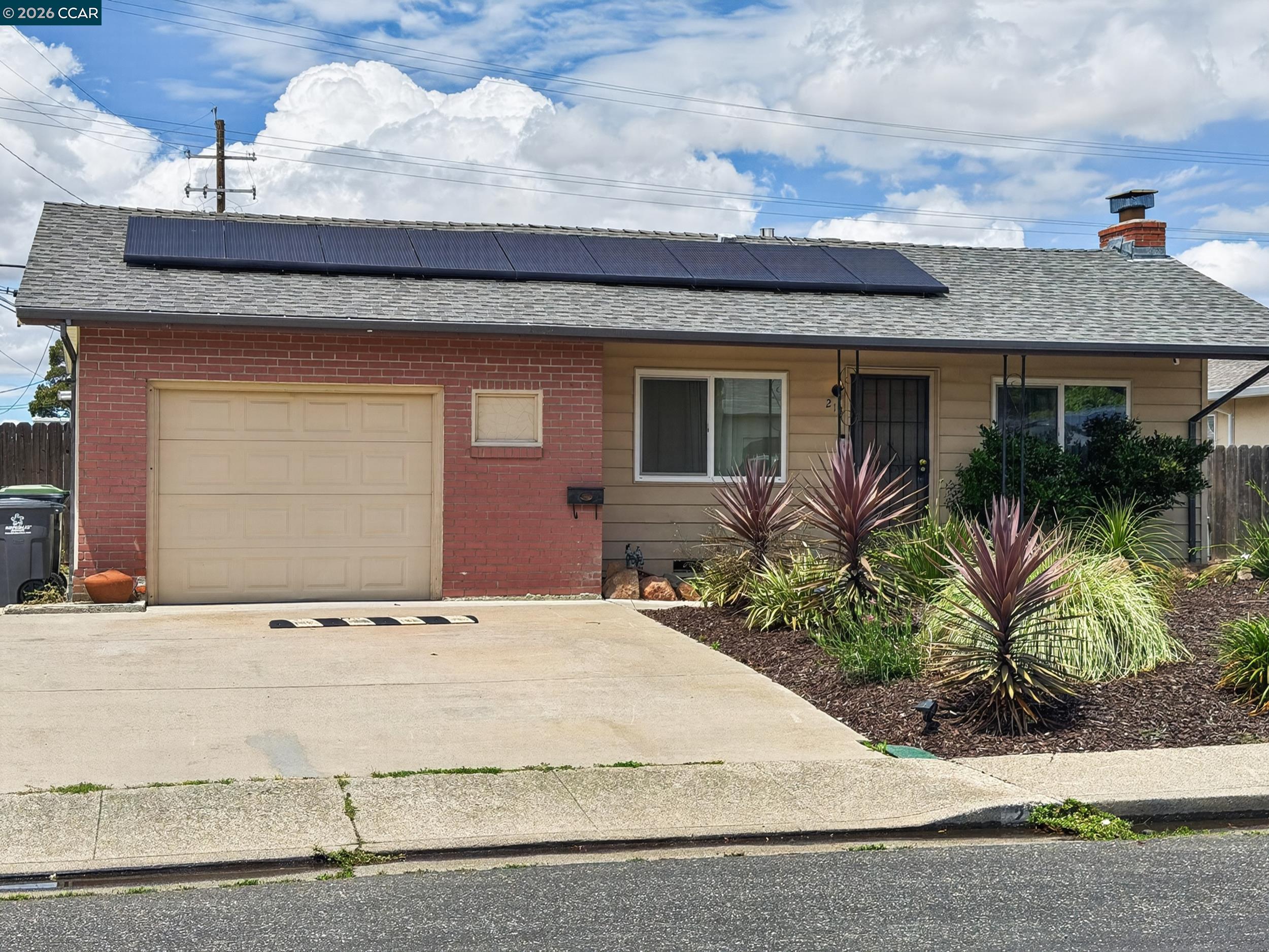 213 Stephen St