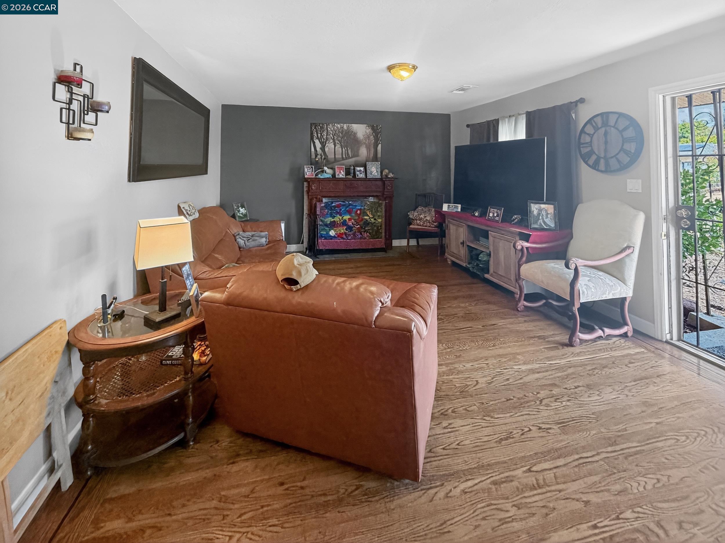 213 Stephen St