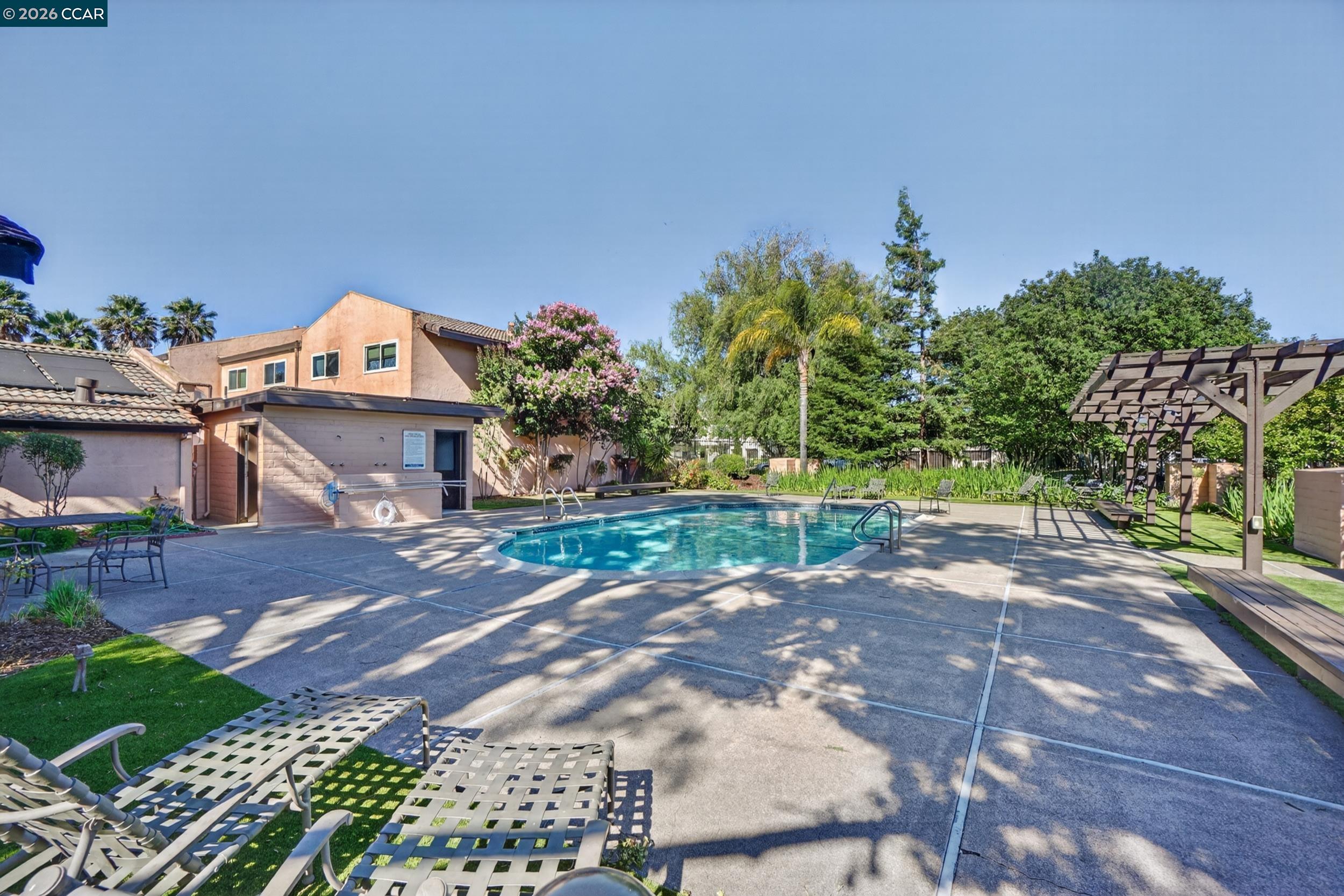 897 Marina Dr