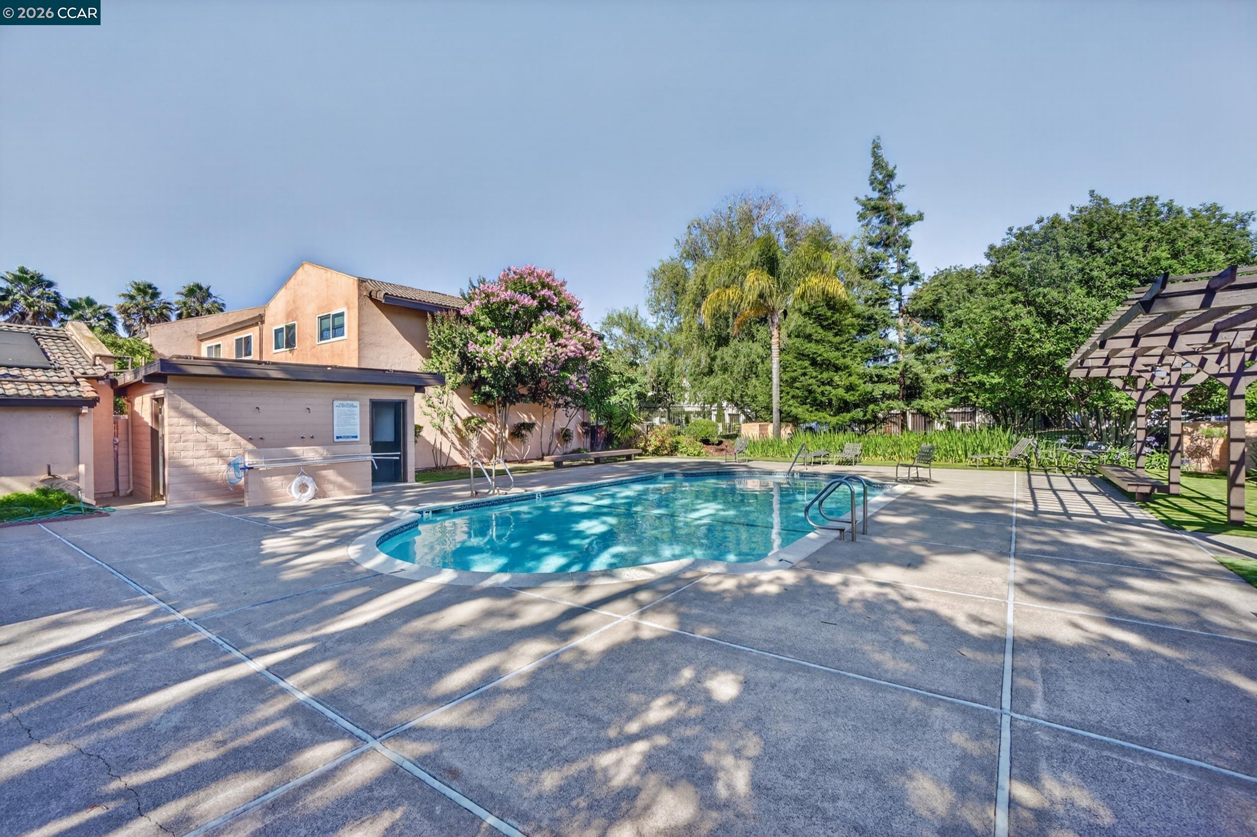 897 Marina Dr