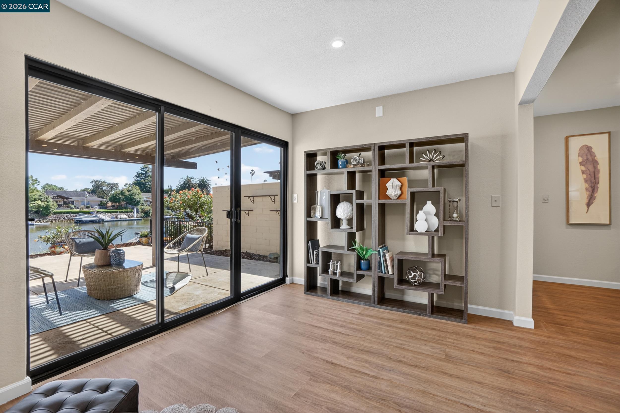 897 Marina Dr