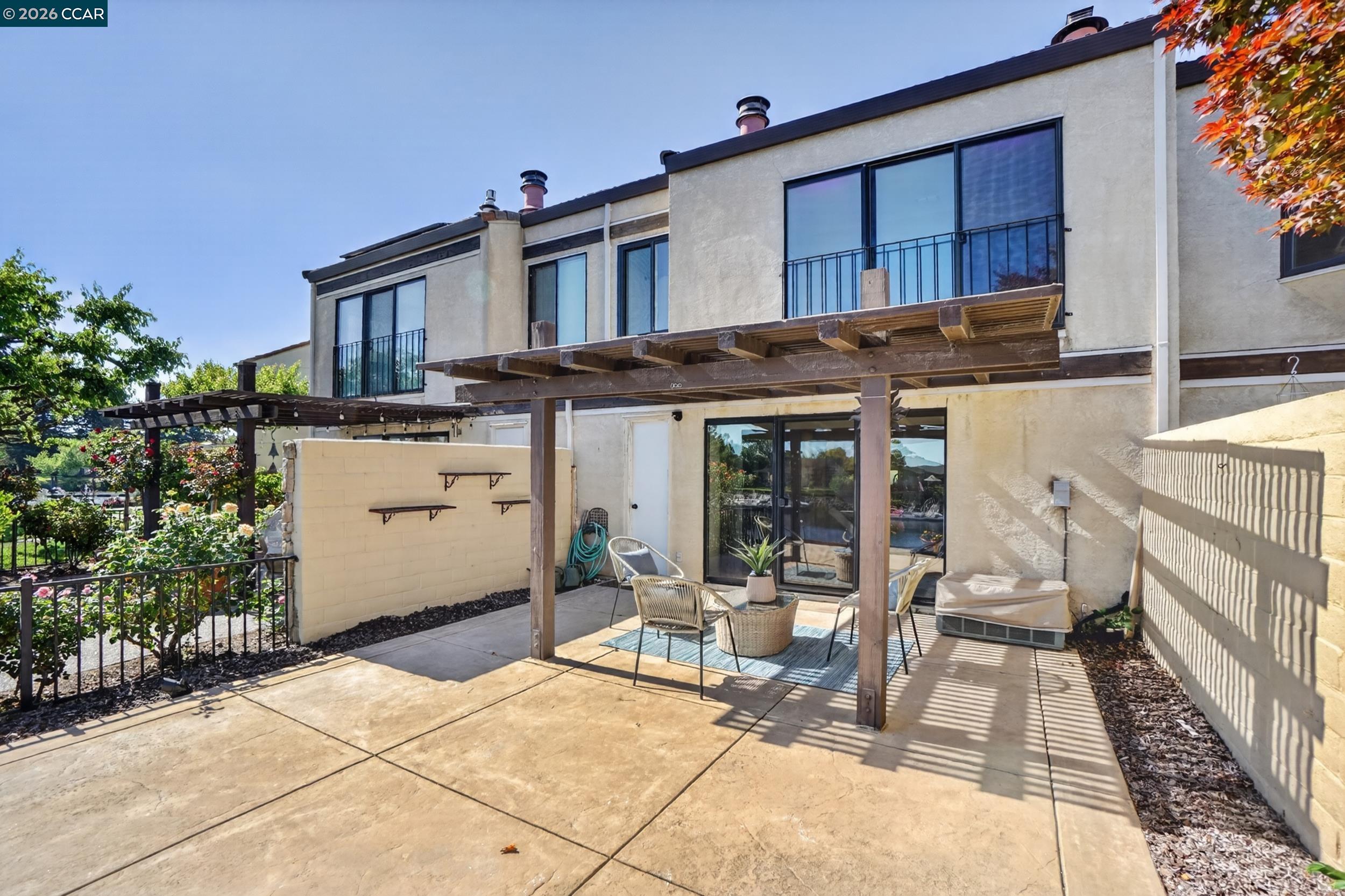 897 Marina Dr