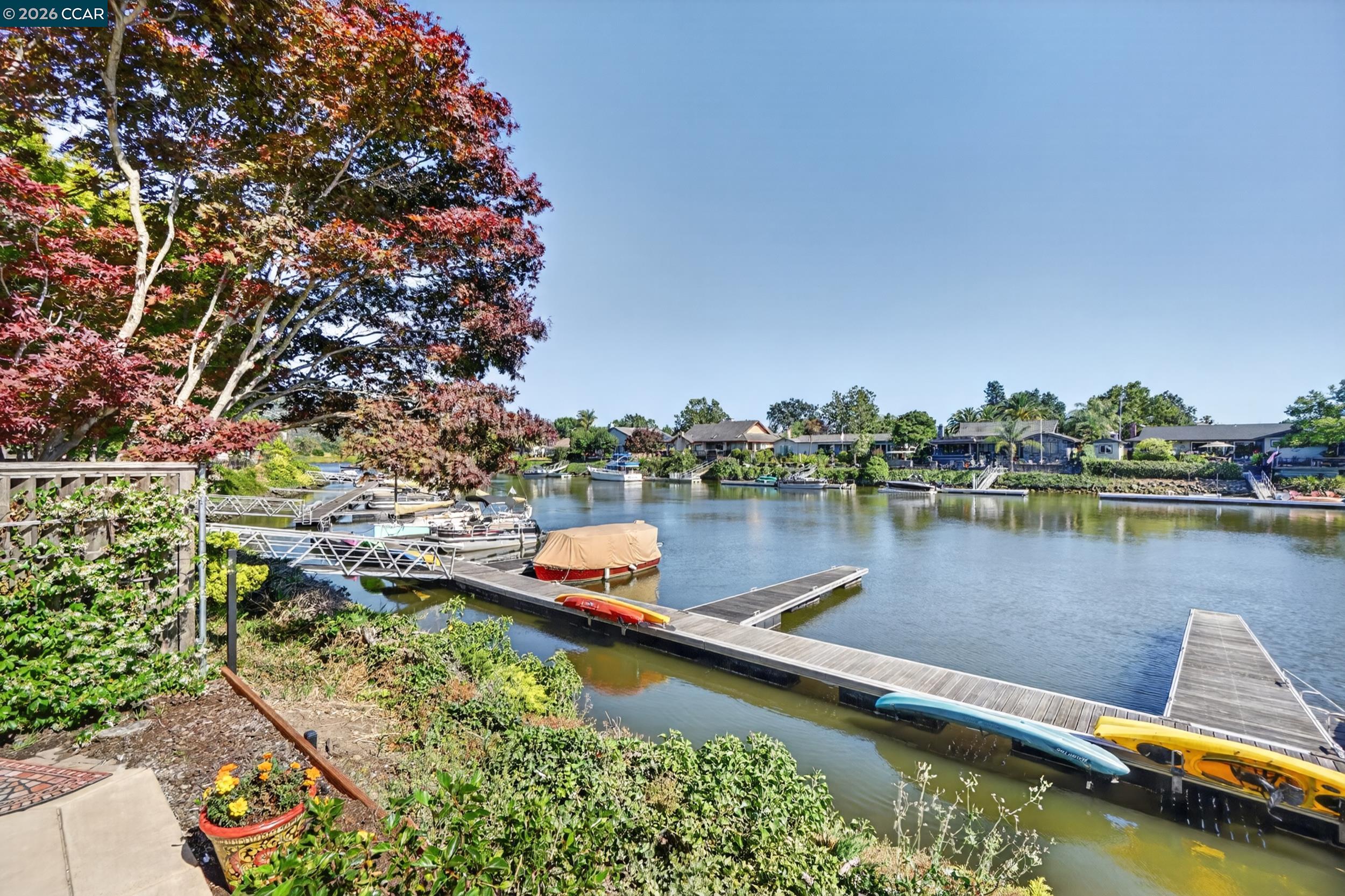897 Marina Dr