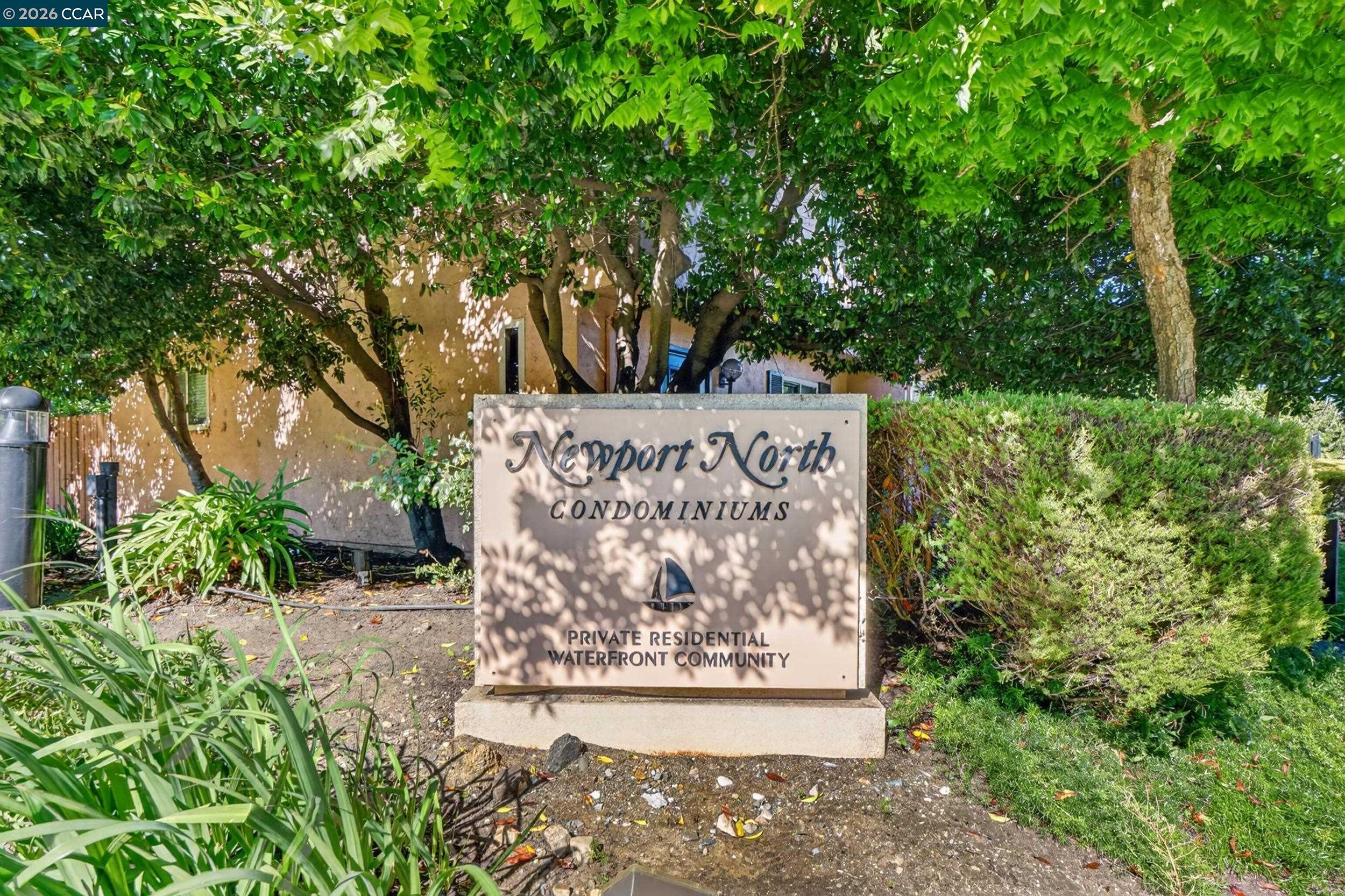 897 Marina Dr
