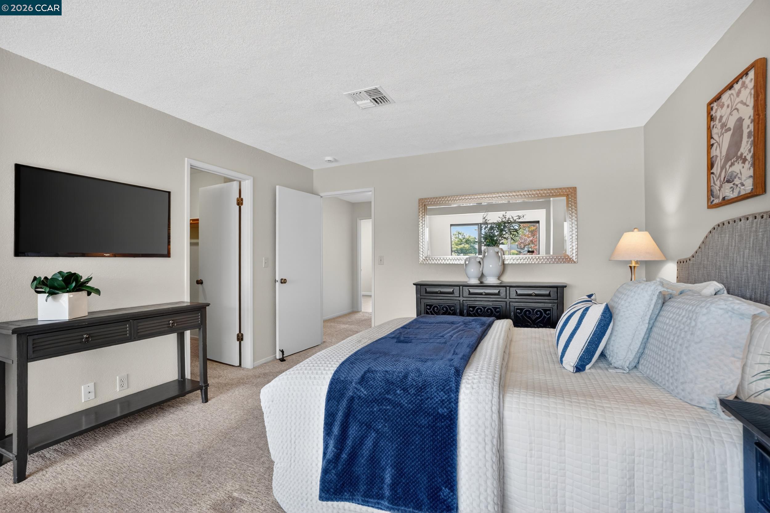 897 Marina Dr