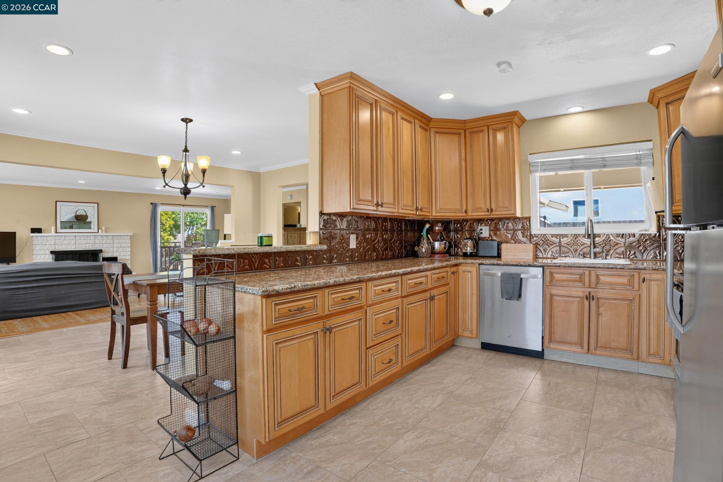 4249 Ridge Dr