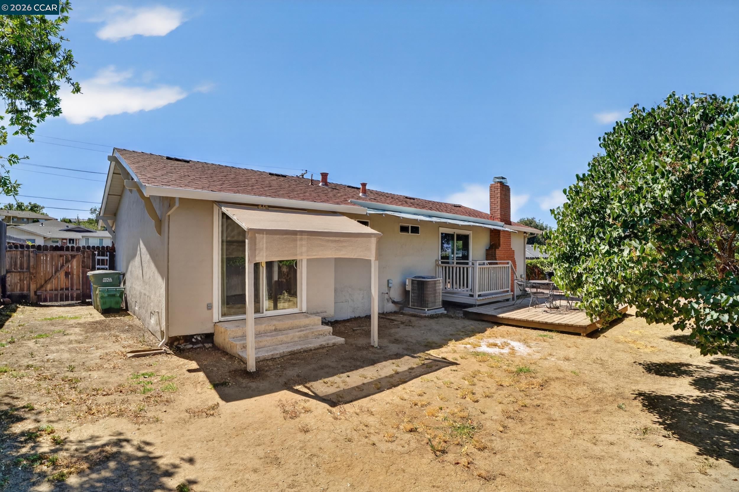 4249 Ridge Dr