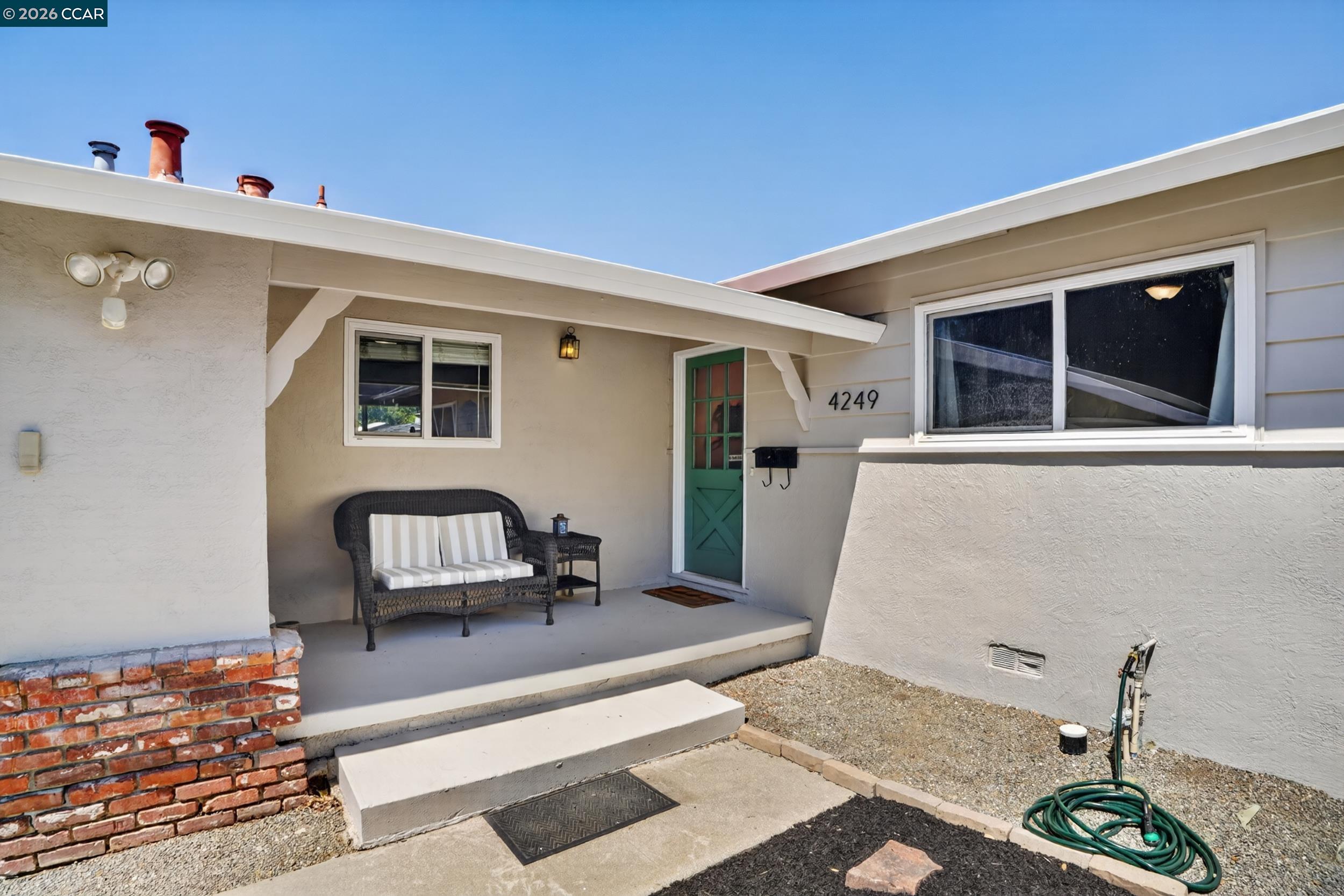 4249 Ridge Dr