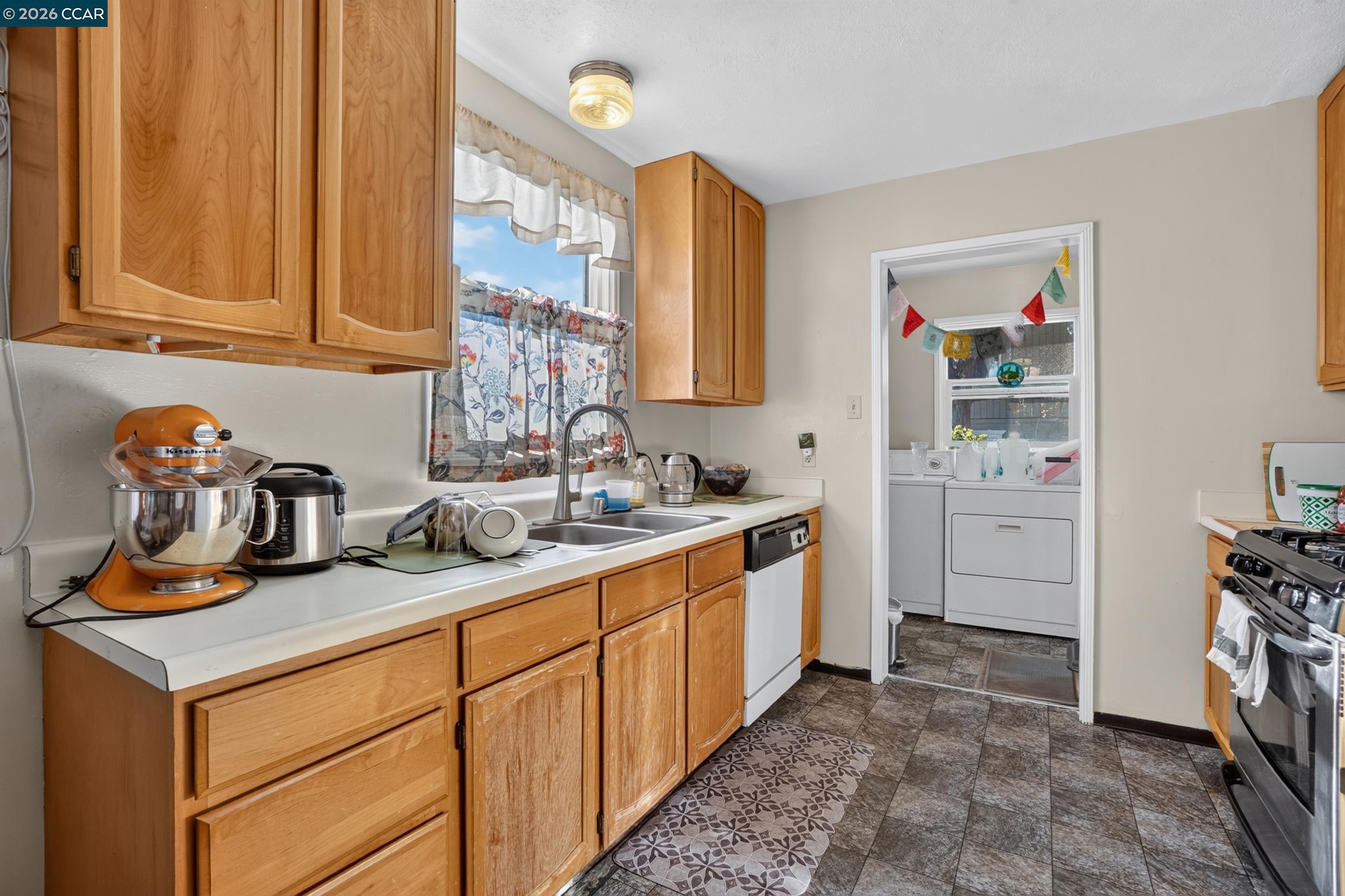 310 W Madill St
