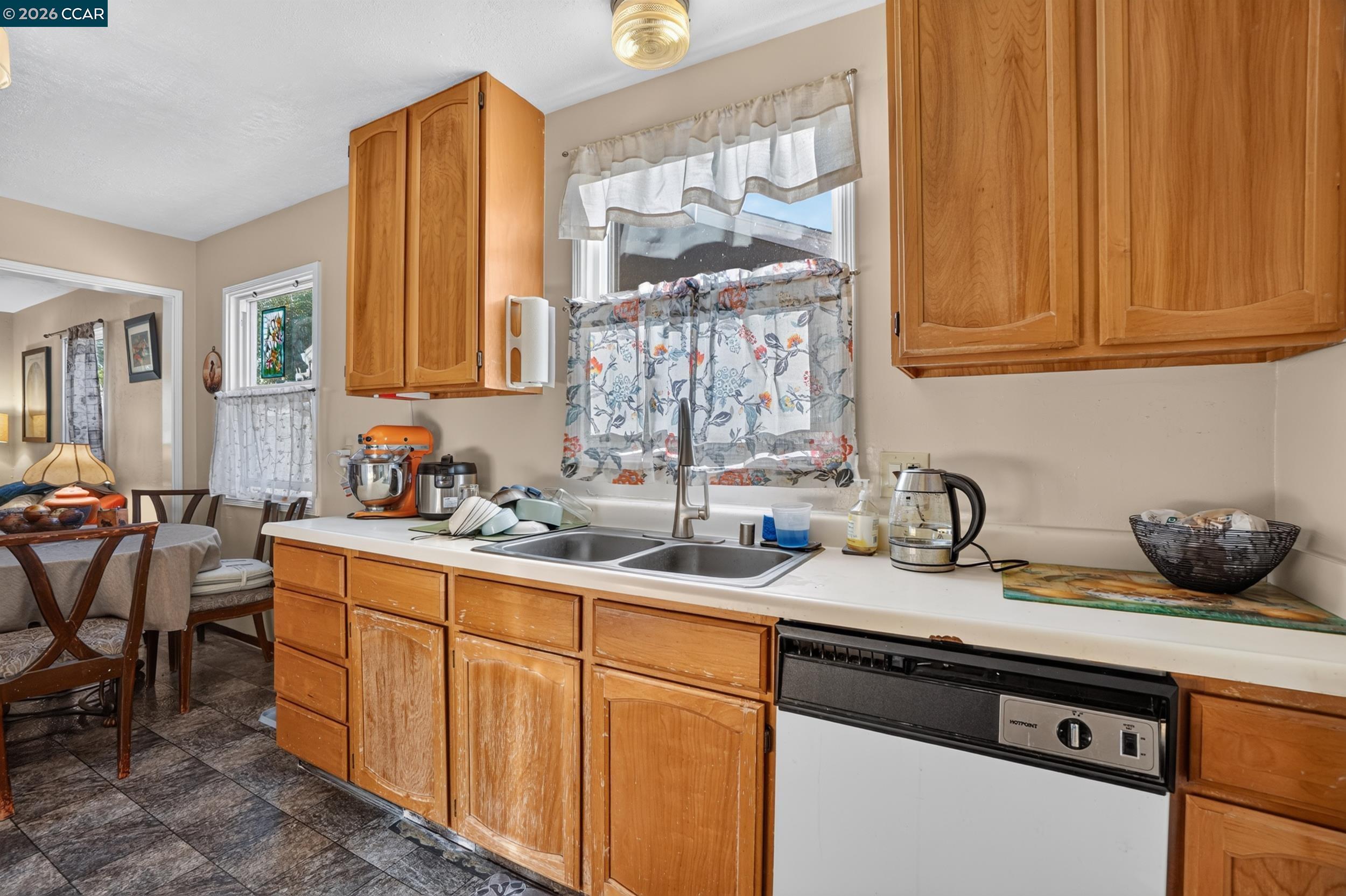 310 W Madill St