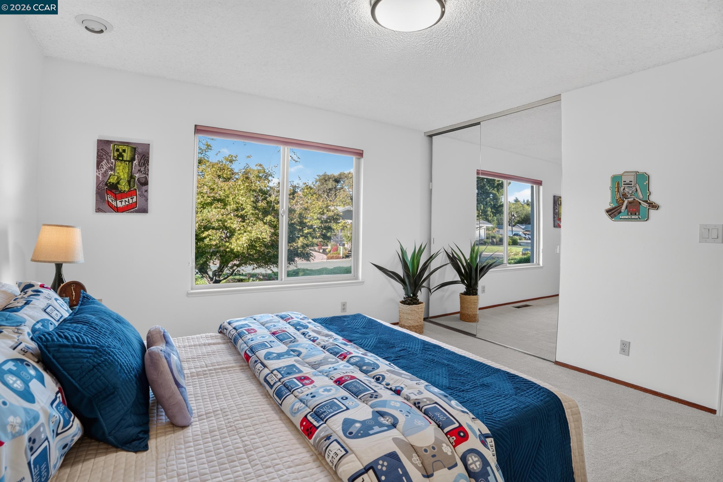 8 Casey Glen Ct