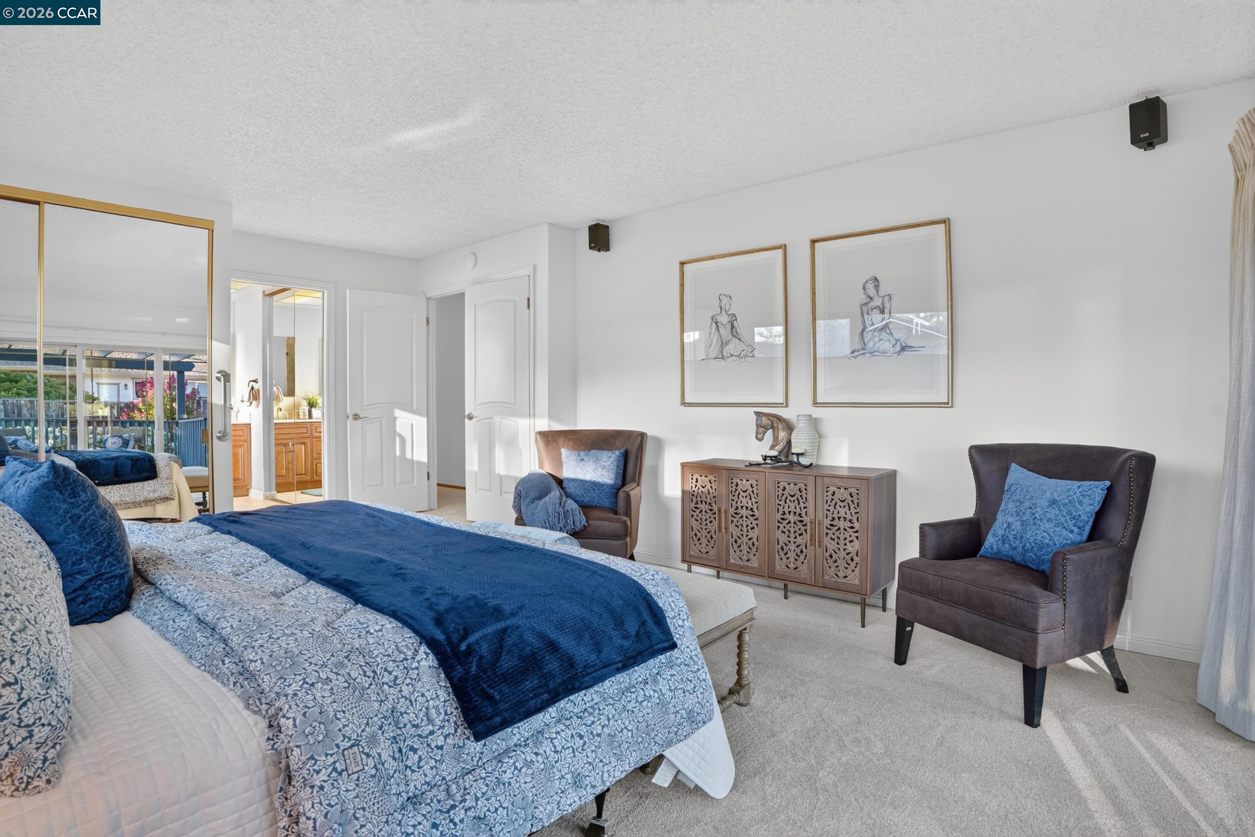 8 Casey Glen Ct