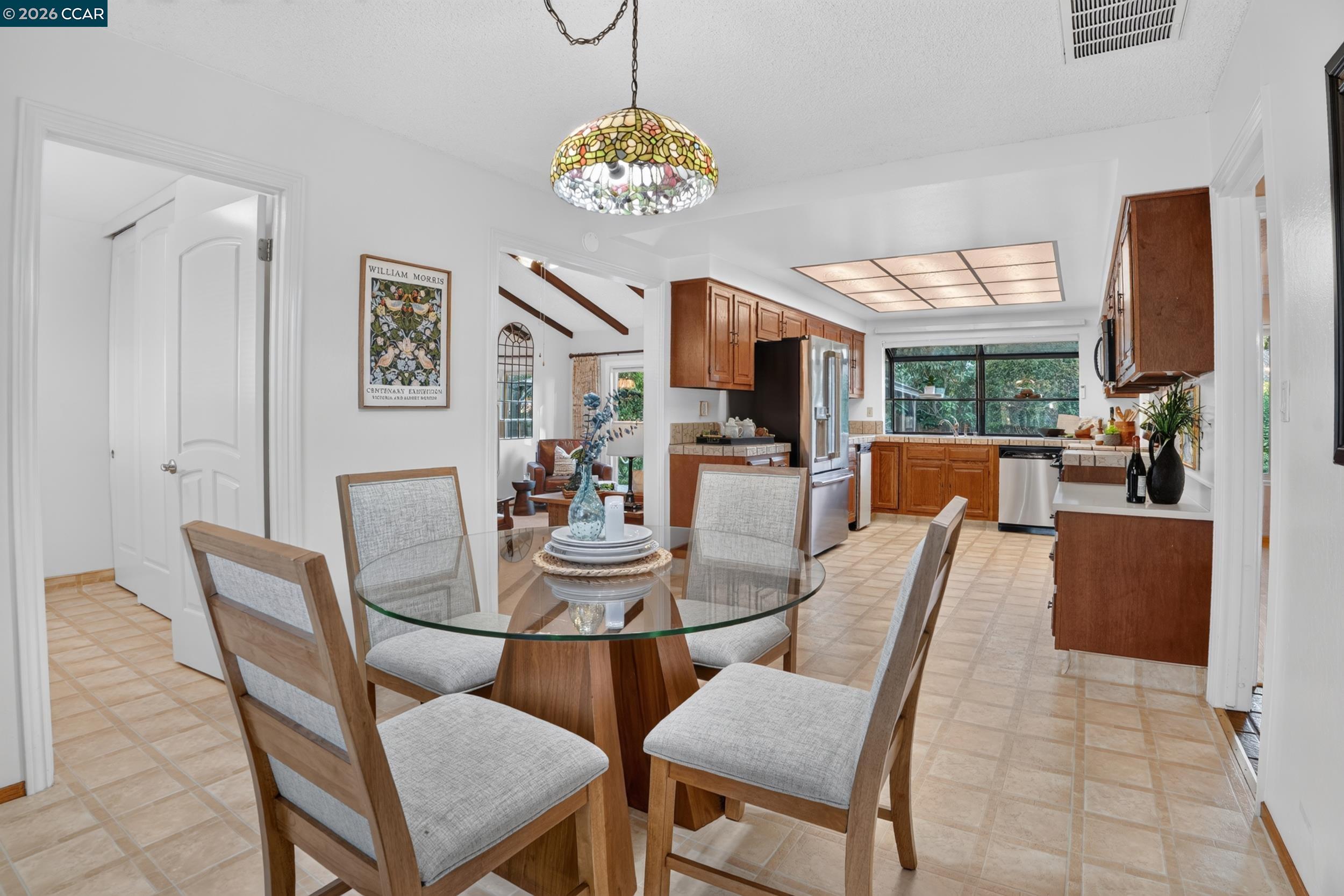 8 Casey Glen Ct
