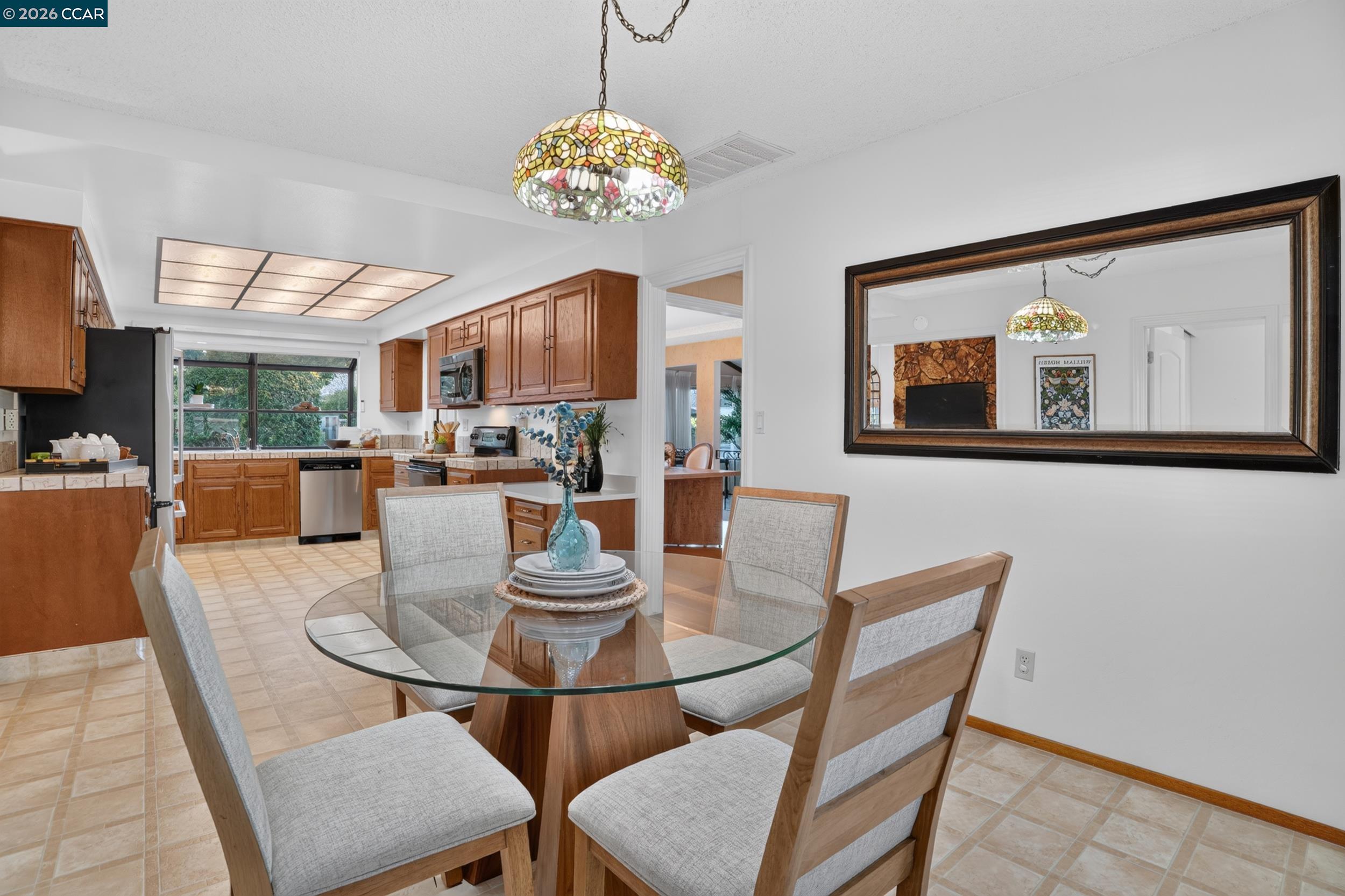 8 Casey Glen Ct