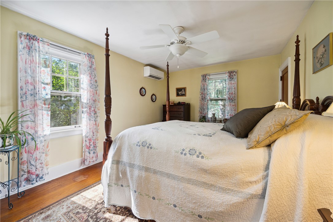 1207 Colonial Place