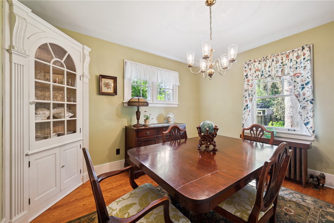 1207 Colonial Place