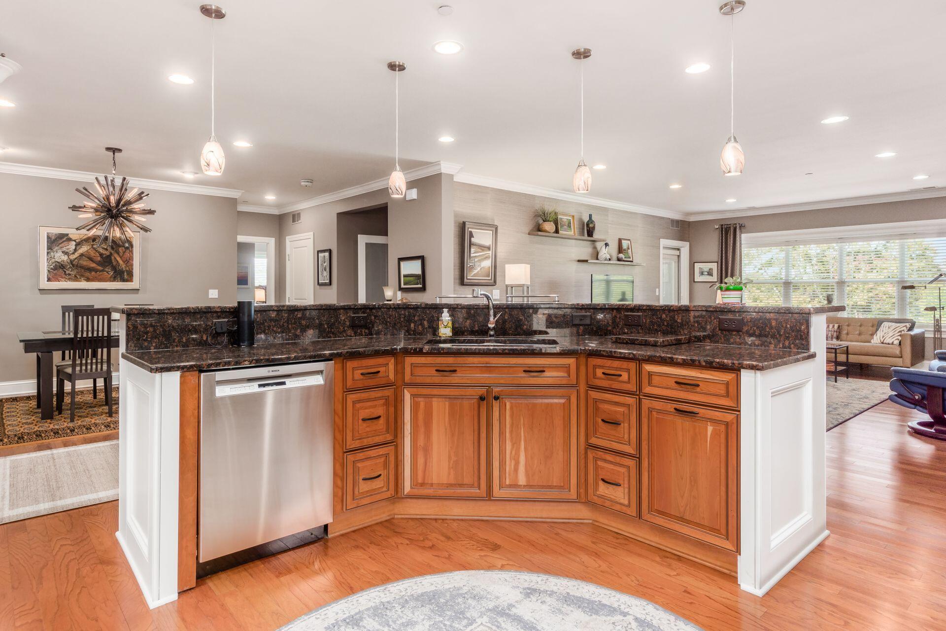 3175 Tremont Road, 401