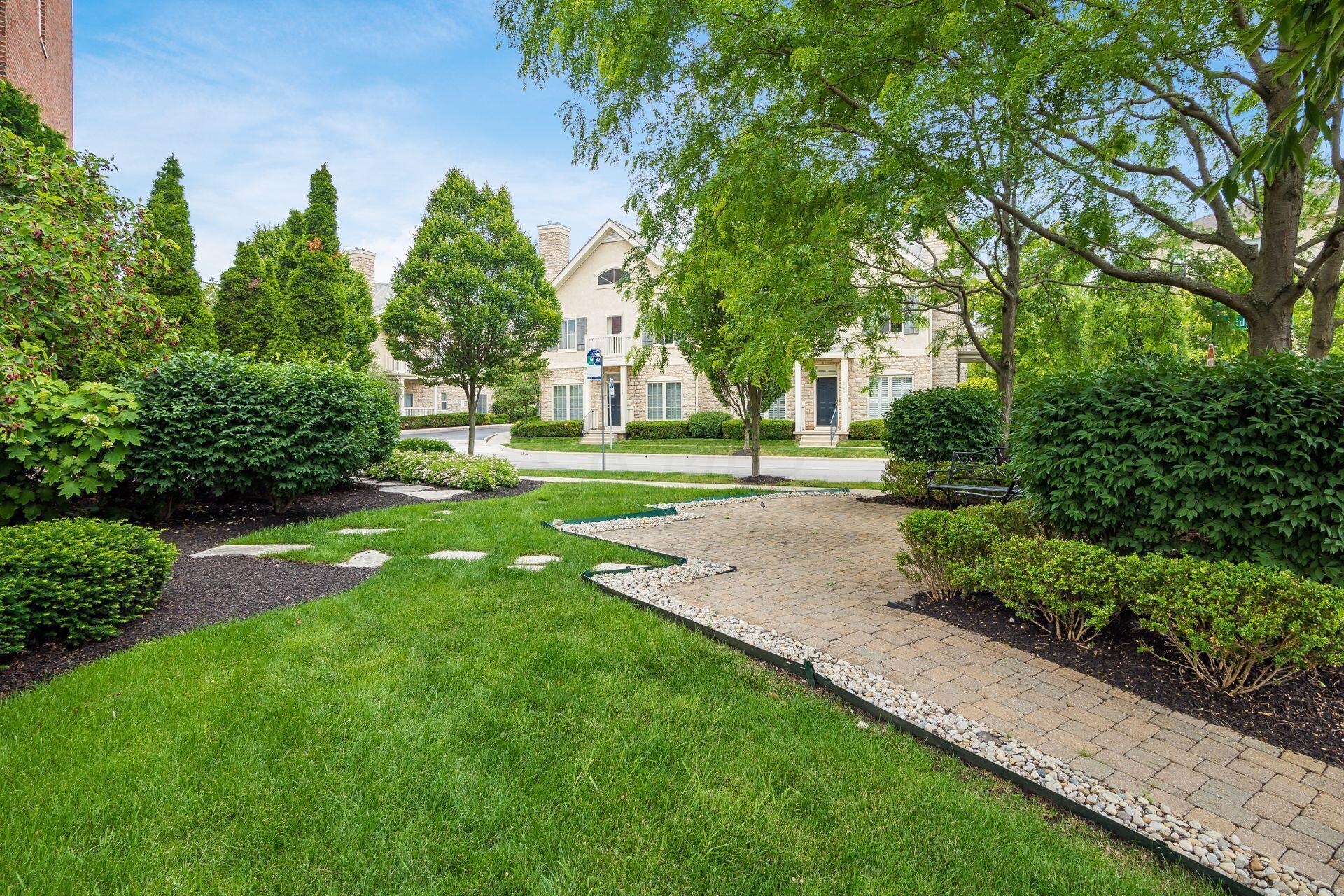 3175 Tremont Road, 401