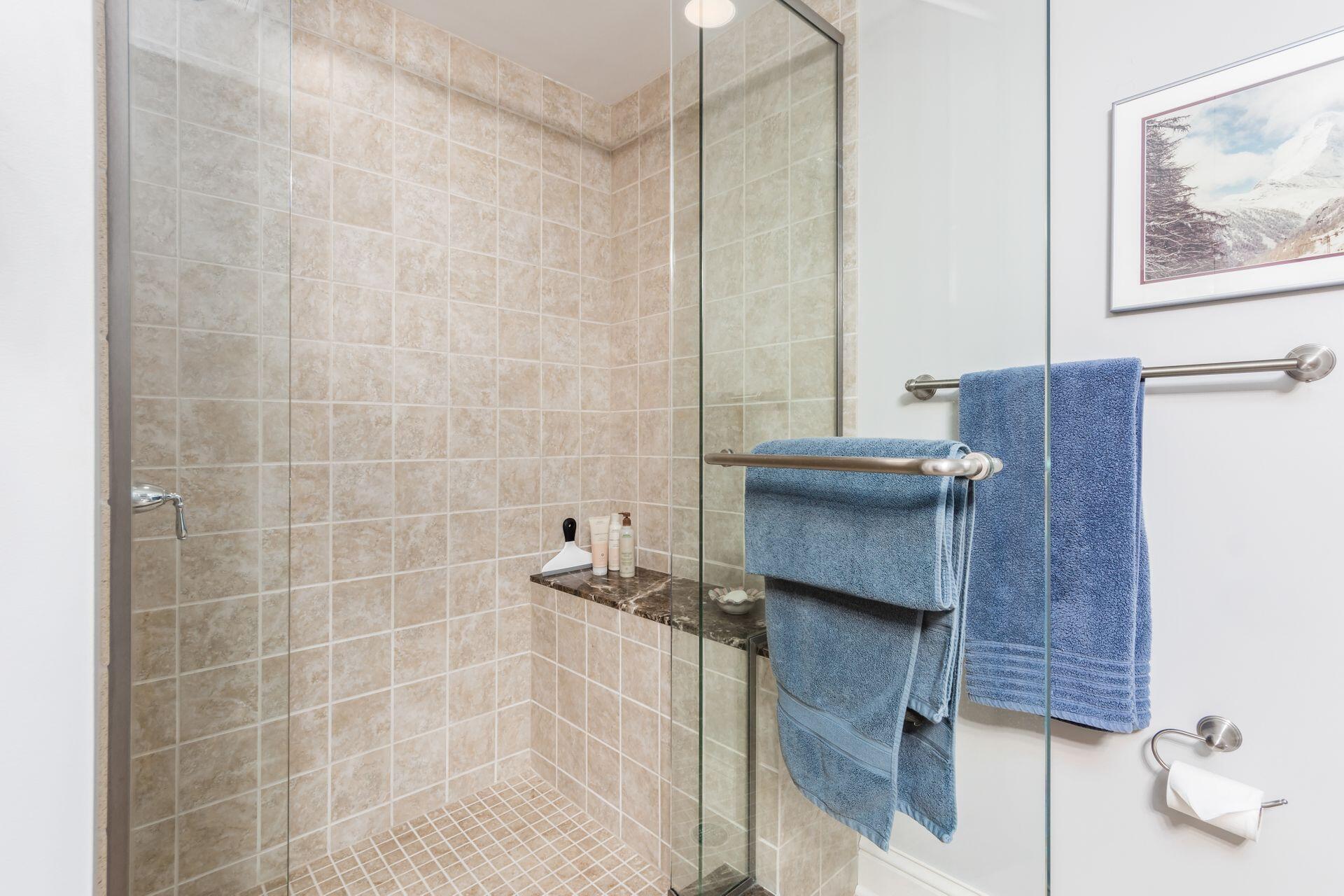 3175 Tremont Road, 401