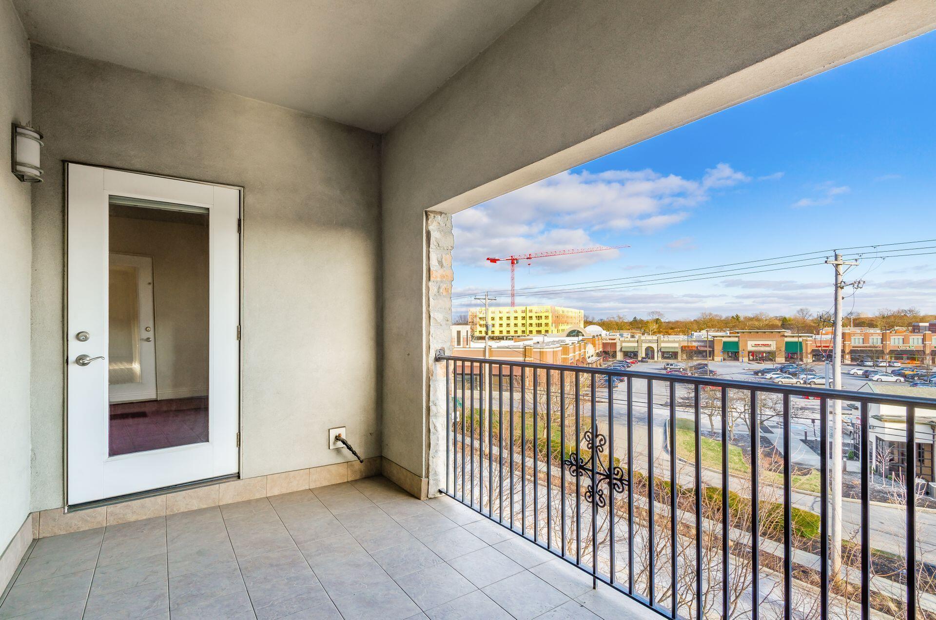 3175 Tremont Road, 402
