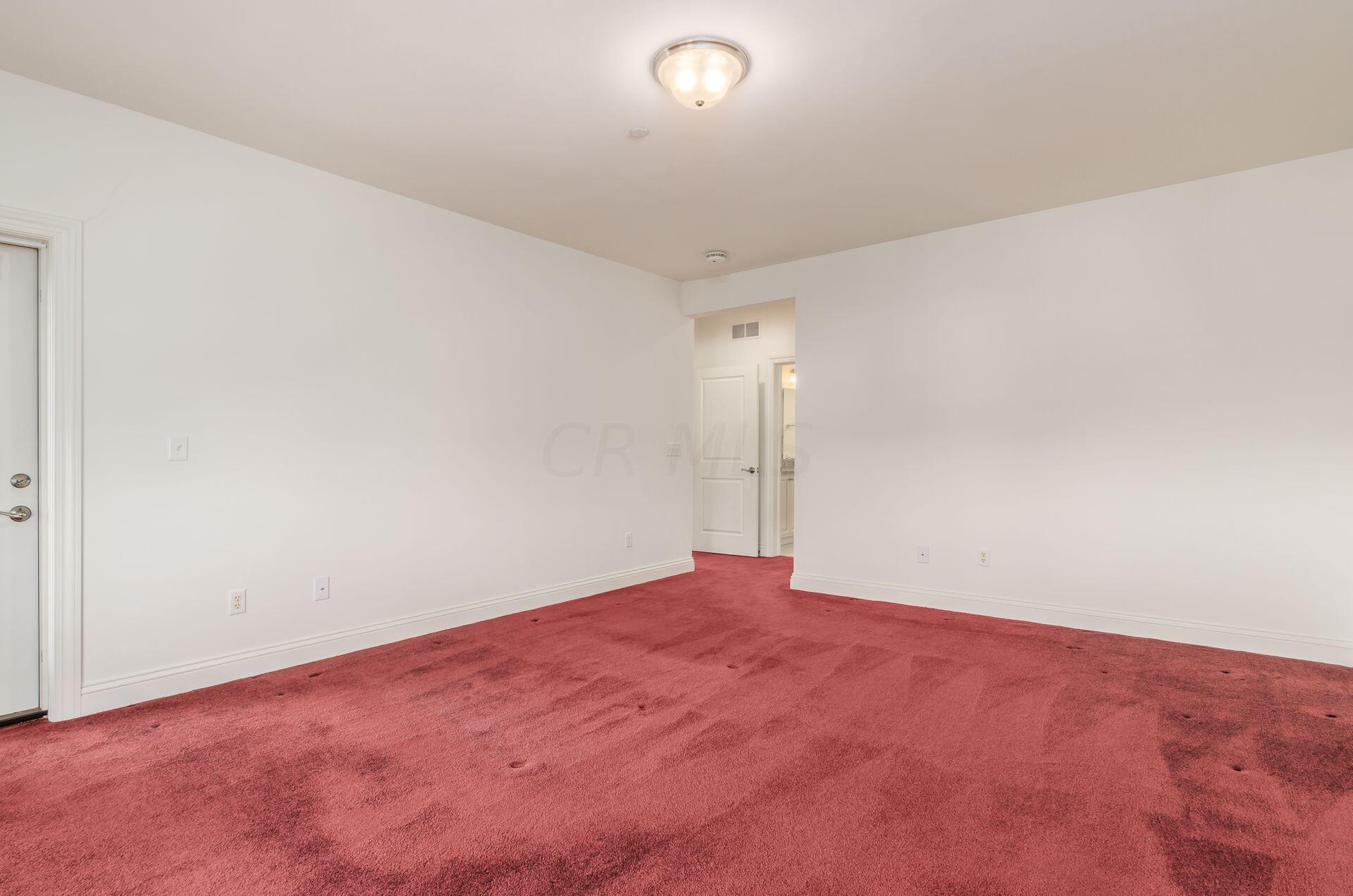 3175 Tremont Road, 402