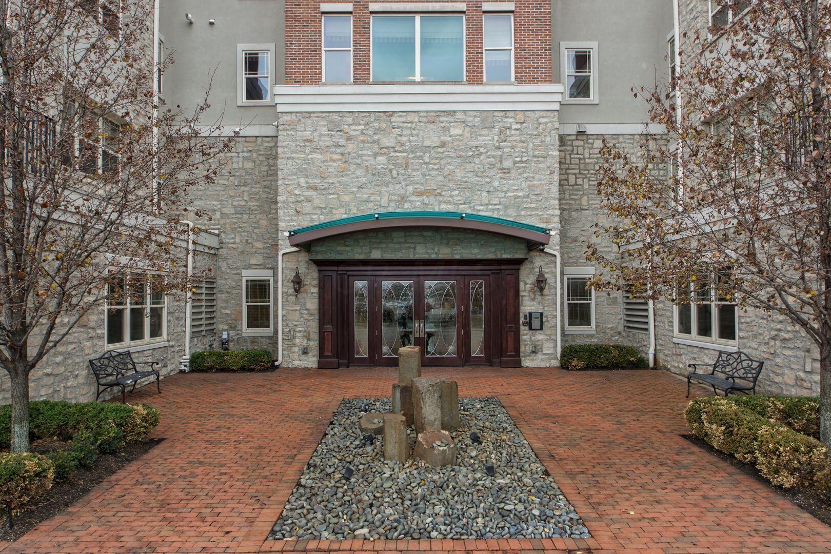 3175 Tremont Road, 402