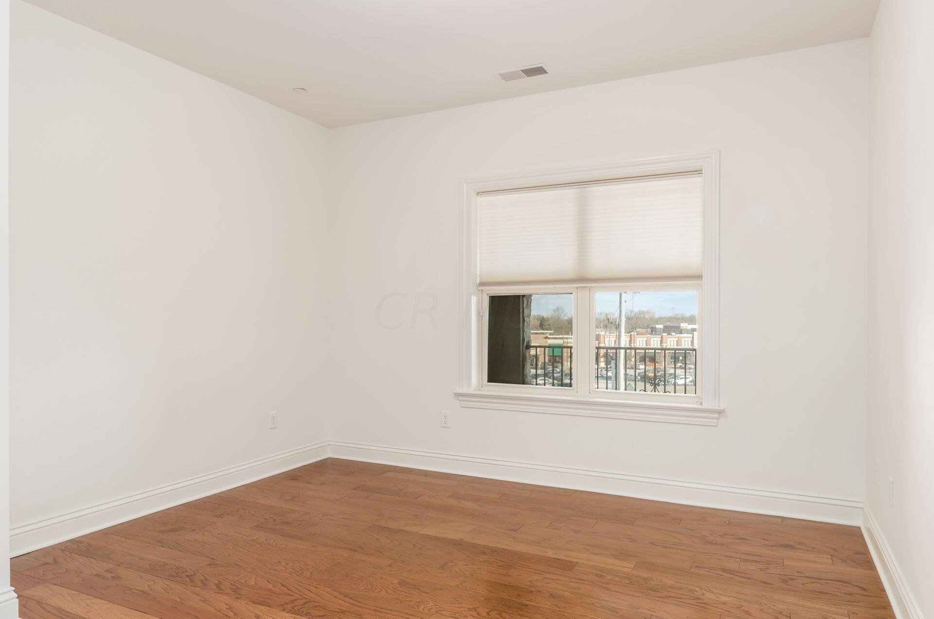 3175 Tremont Road, 402