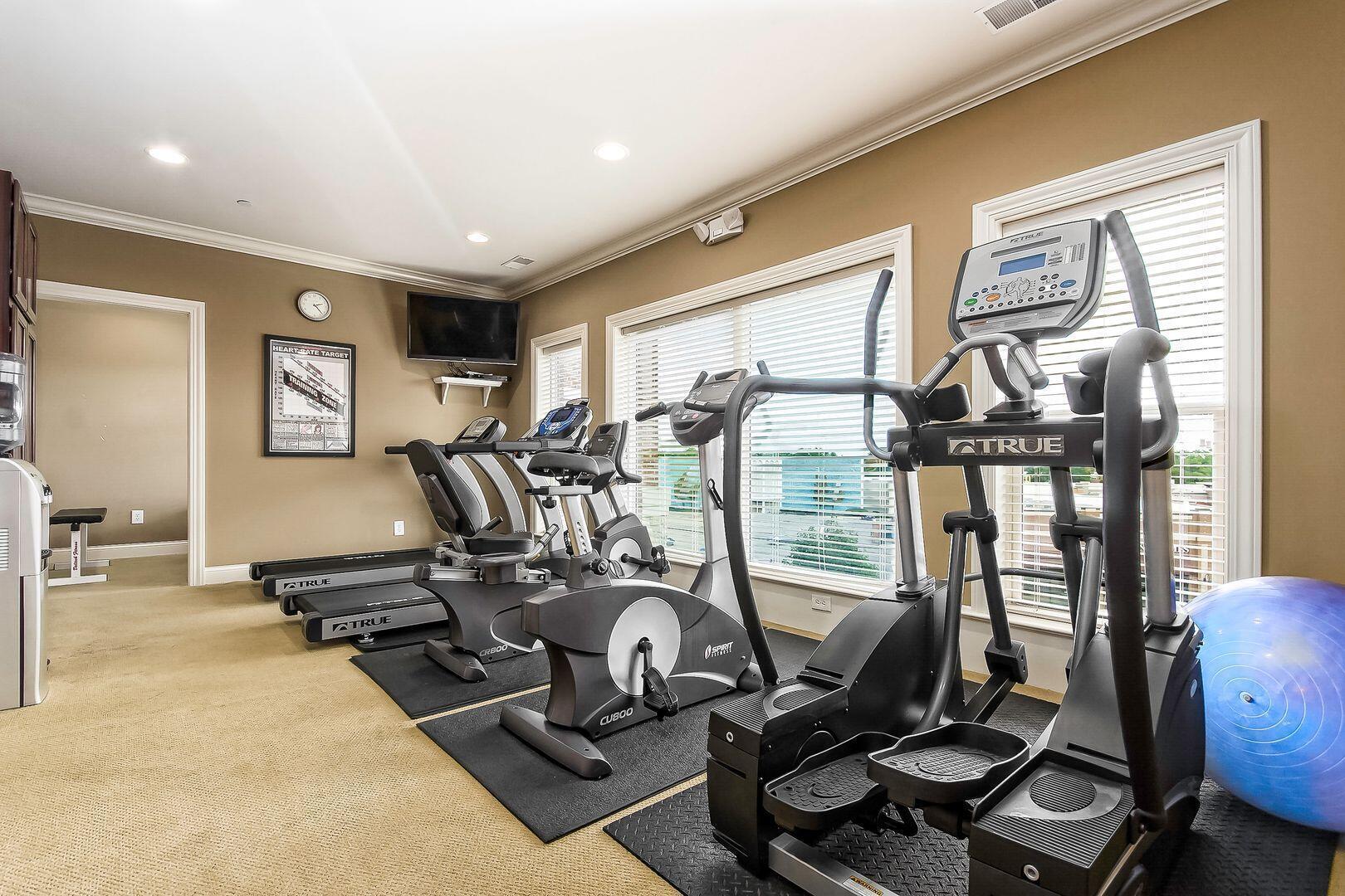 3175 Tremont Road, 402