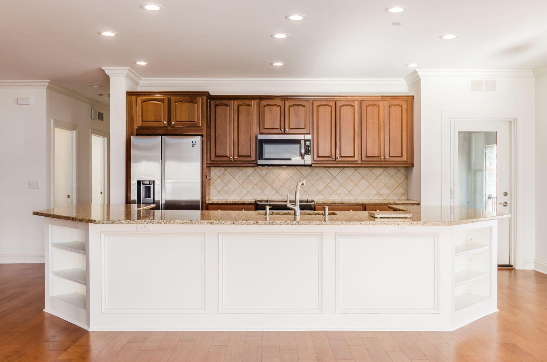 3175 Tremont Road, 402