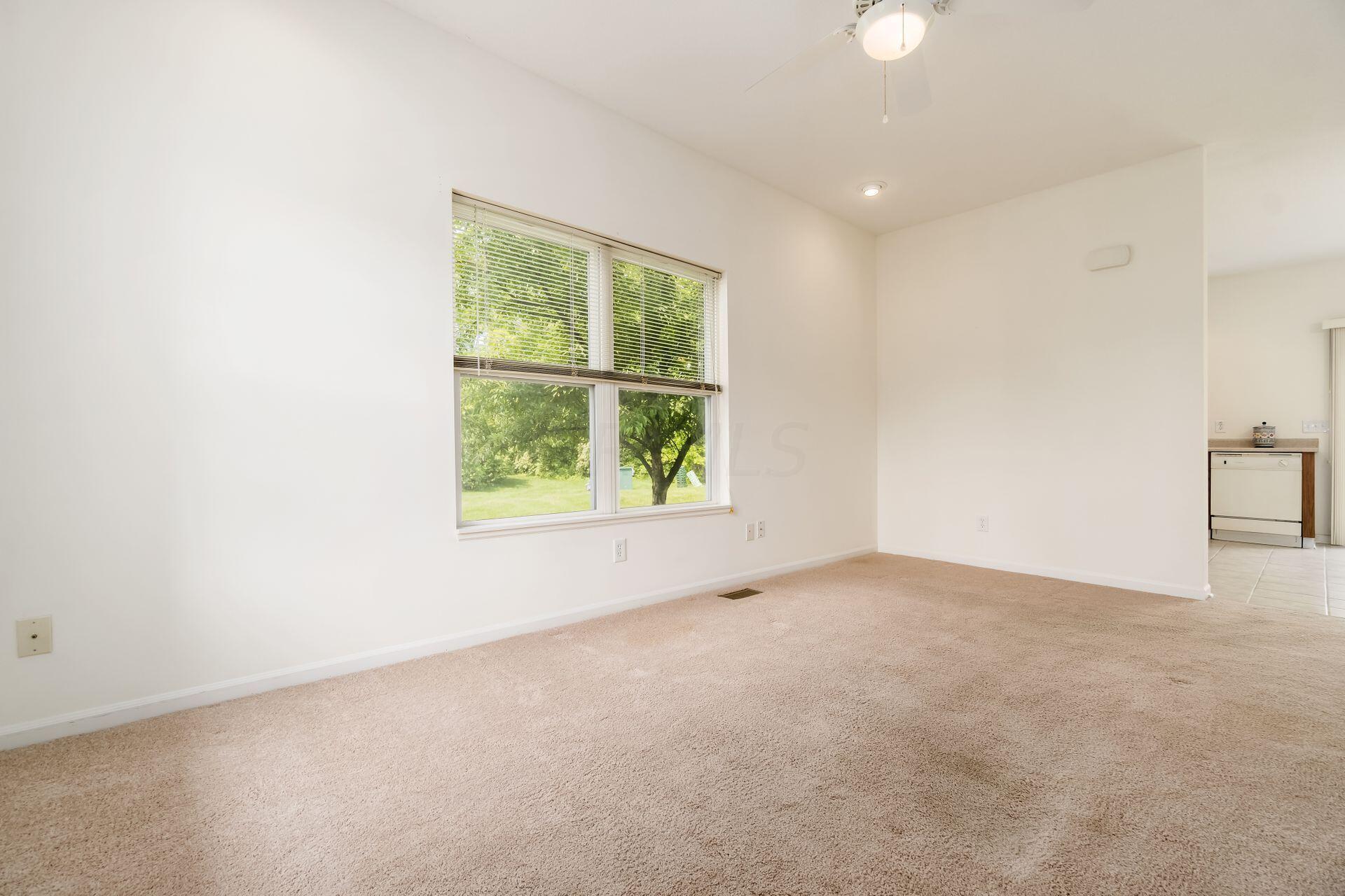 1159 Park Drive, 201