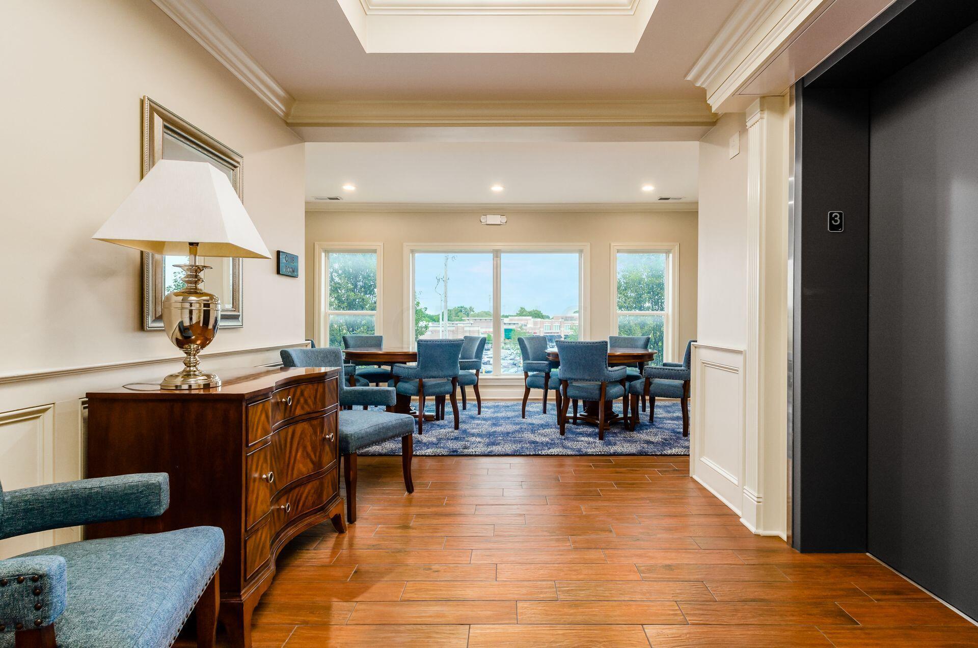 3175 Tremont Road, 303