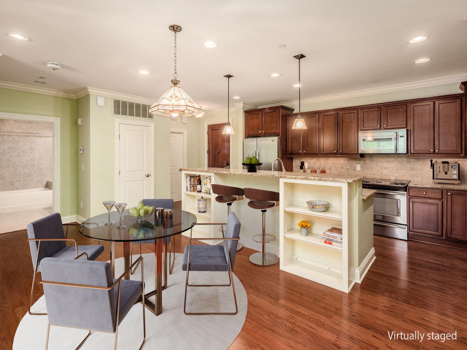 3175 Tremont Road, 303