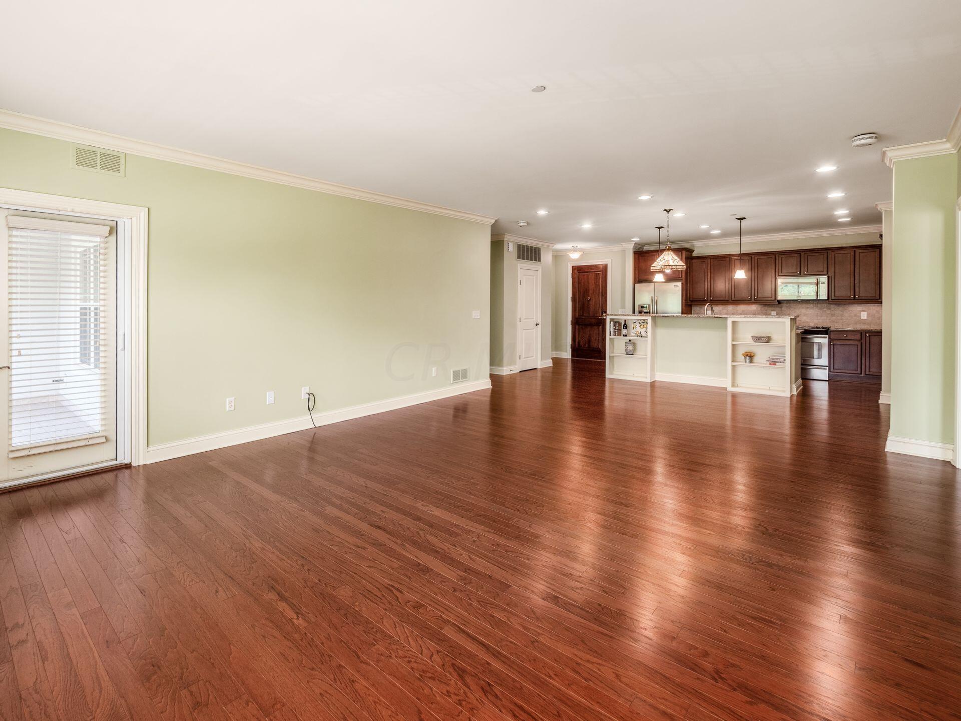 3175 Tremont Road, 303