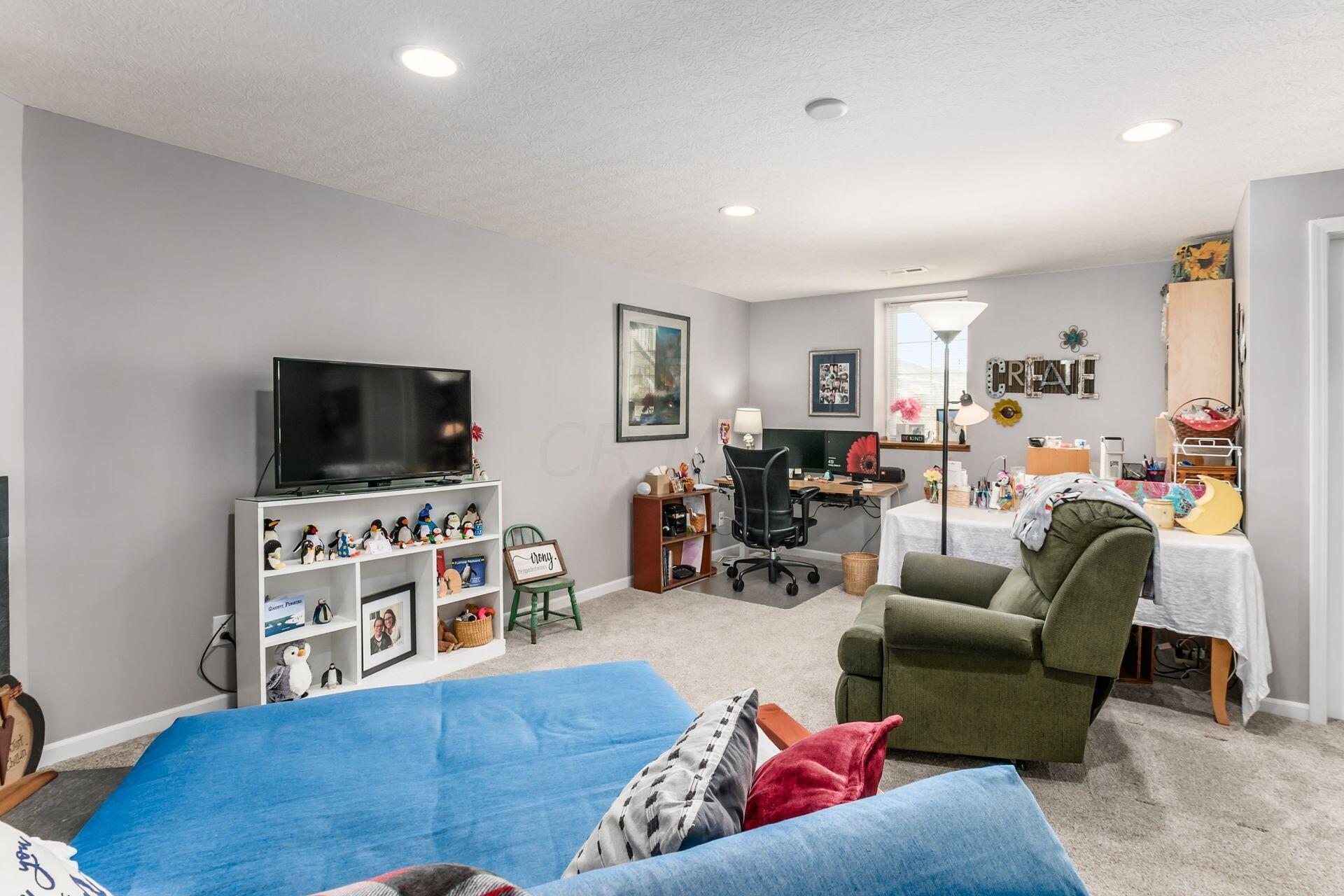 5876 Andrew John Drive, 21