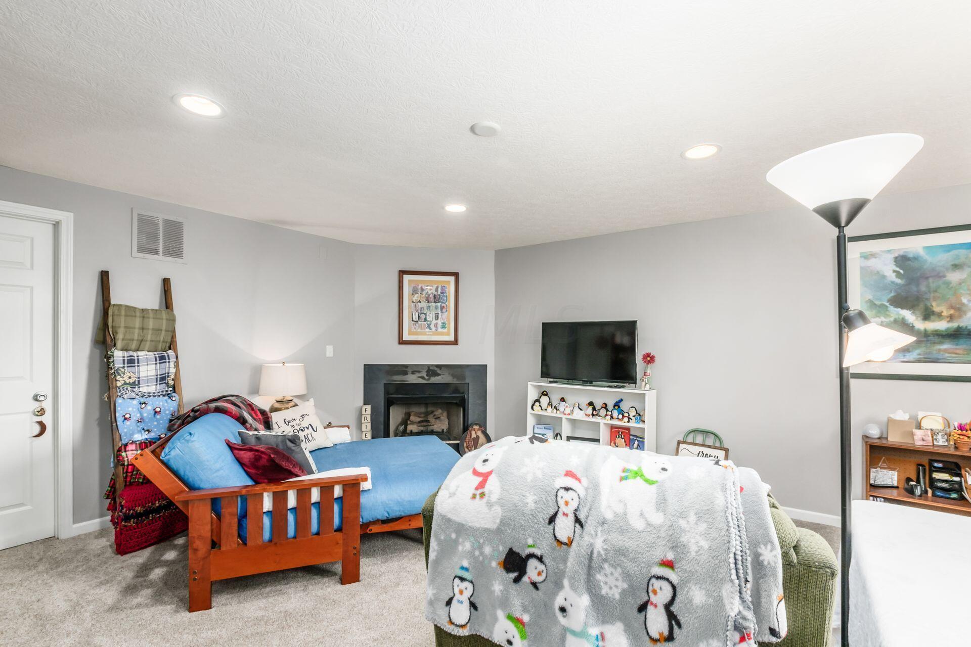 5876 Andrew John Drive, 21