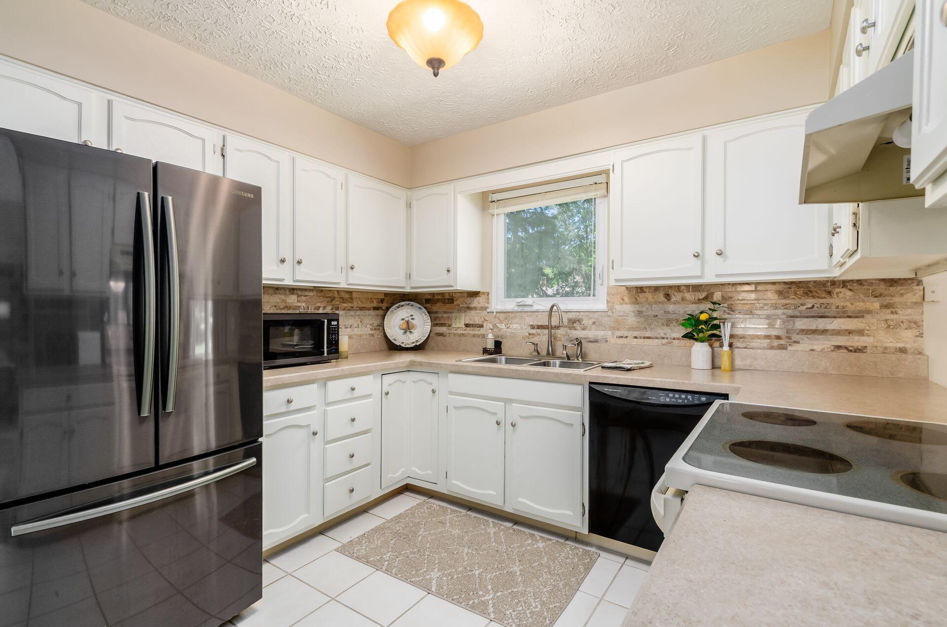 7771 Strathmoore Road