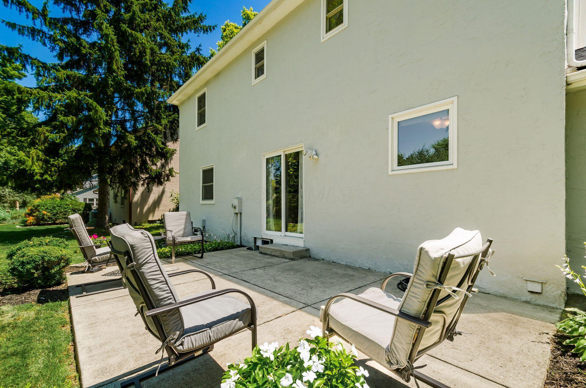 7771 Strathmoore Road