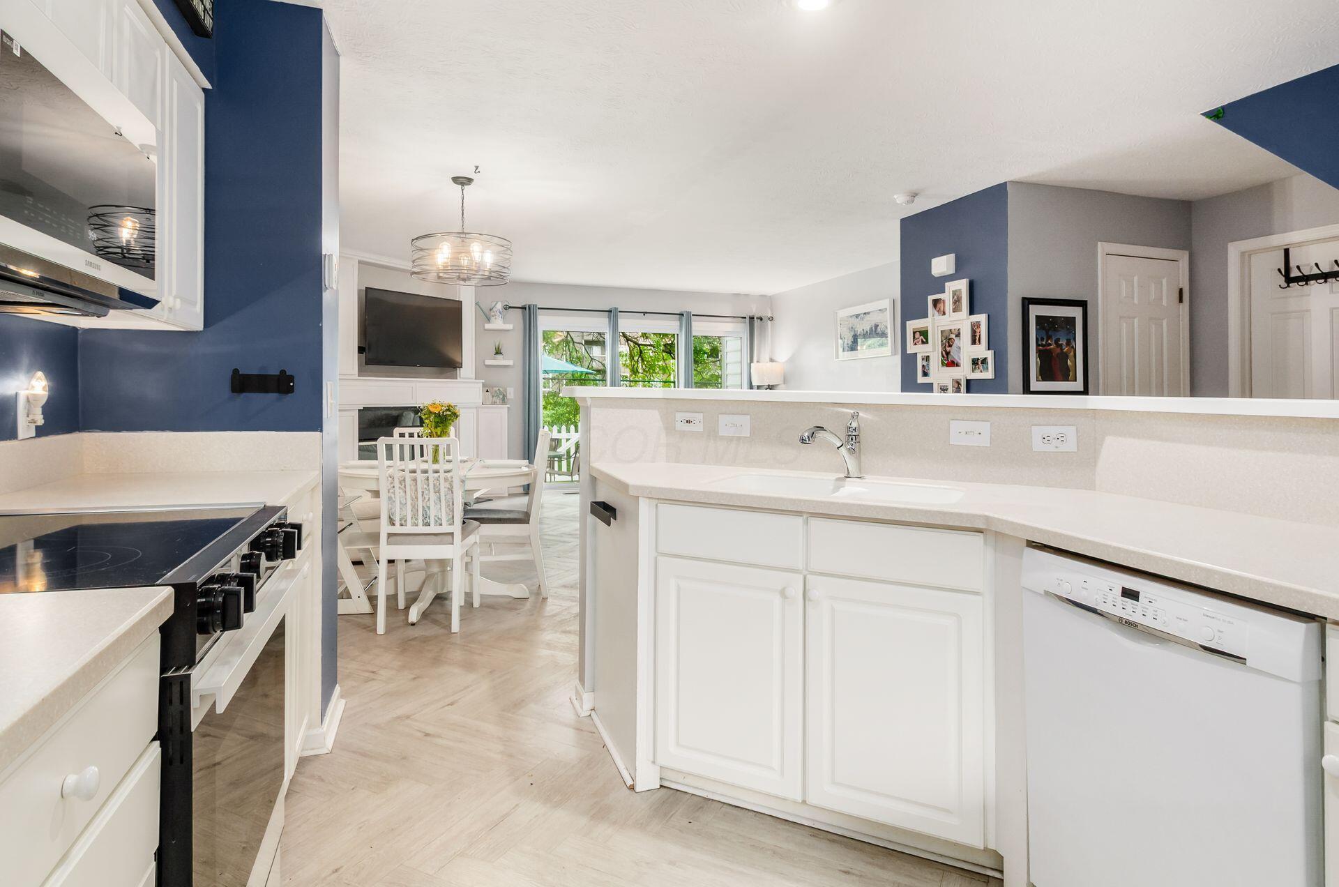 2232 Victoria Park Drive
