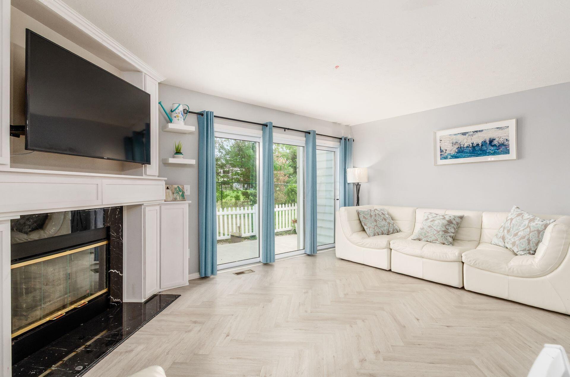 2232 Victoria Park Drive